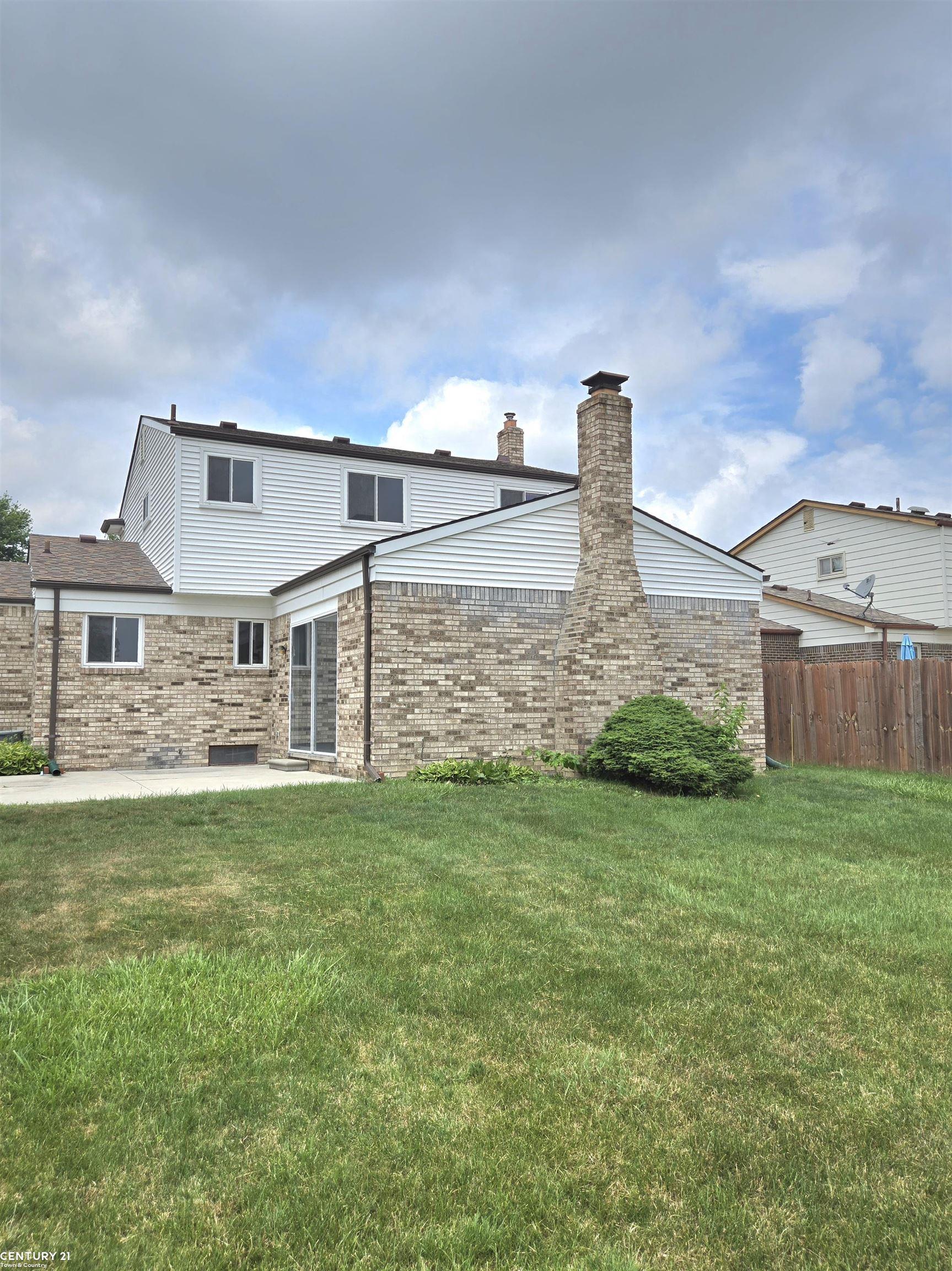 37742 Evergreen Dr Drive