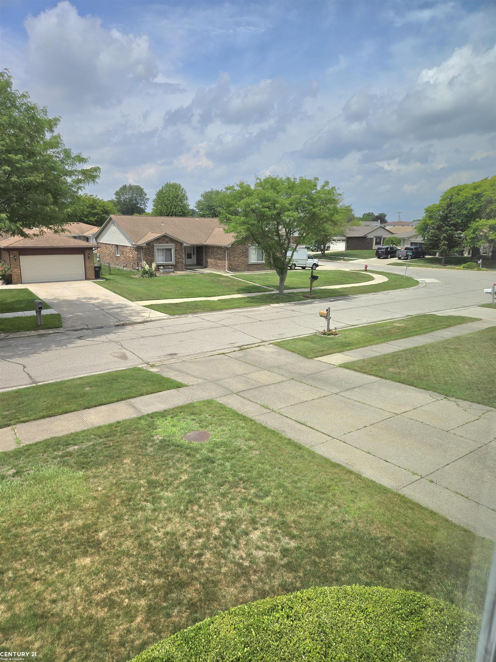 37742 Evergreen Dr Drive