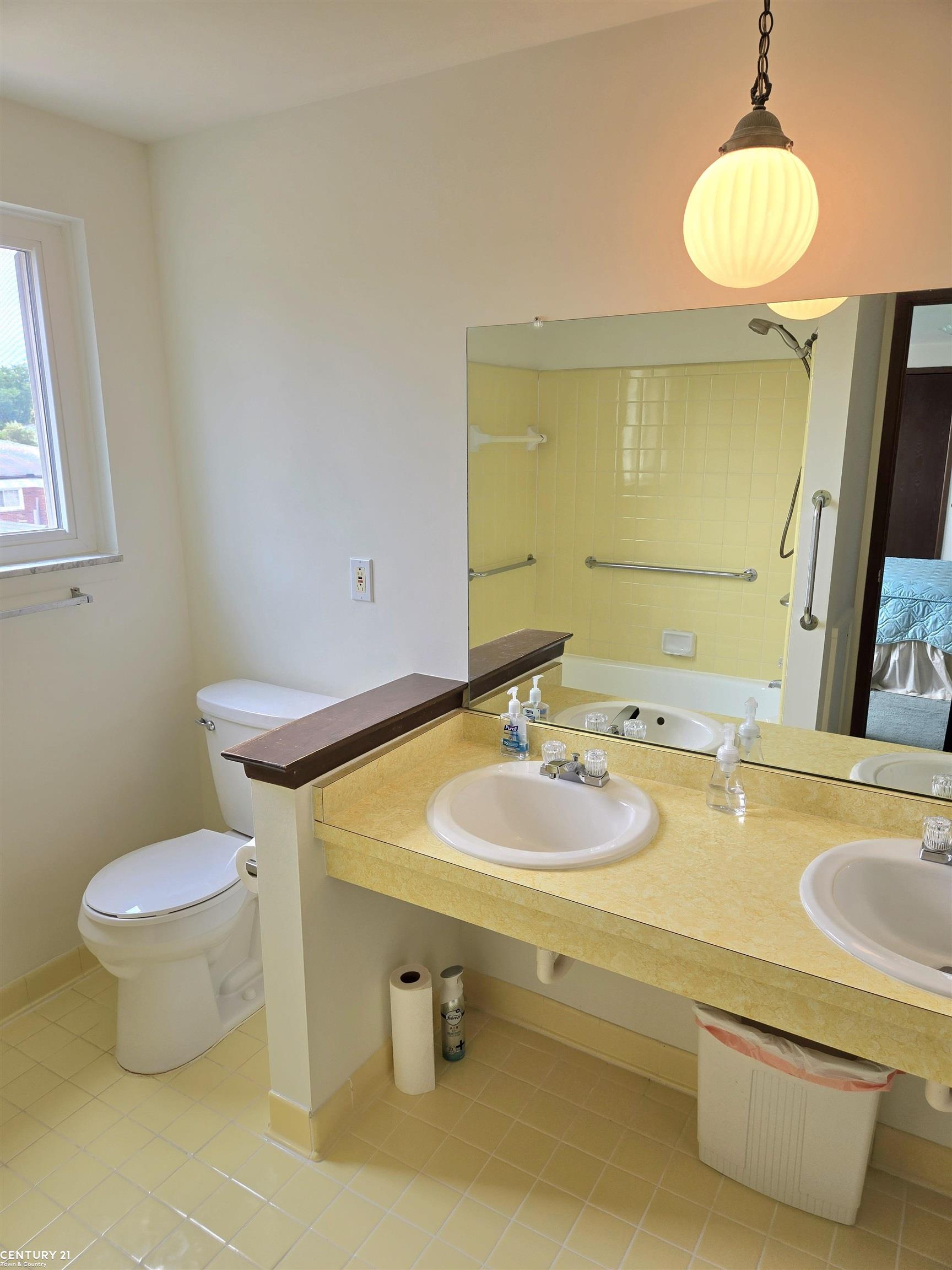 37742 Evergreen Dr Drive