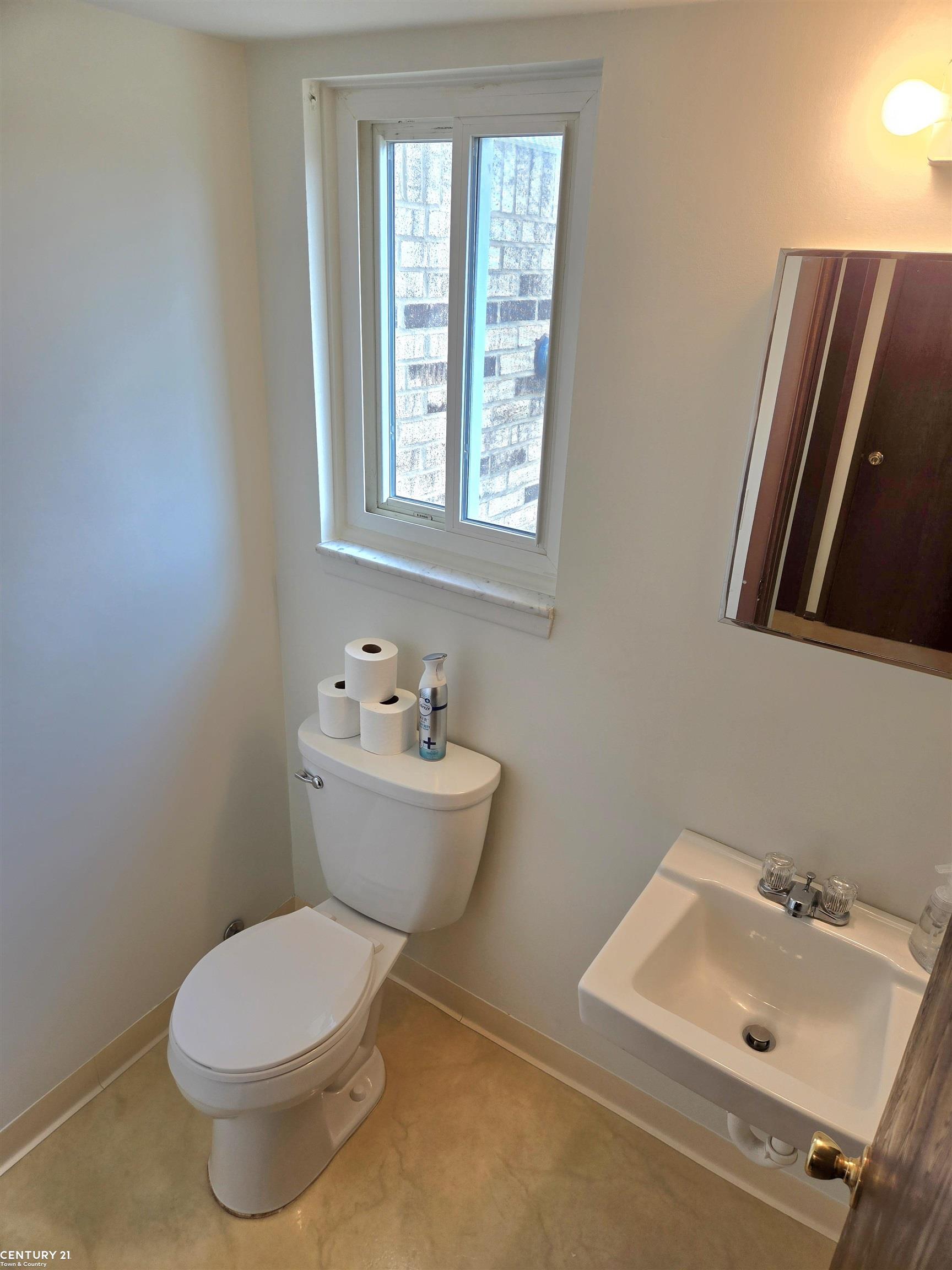 37742 Evergreen Dr Drive