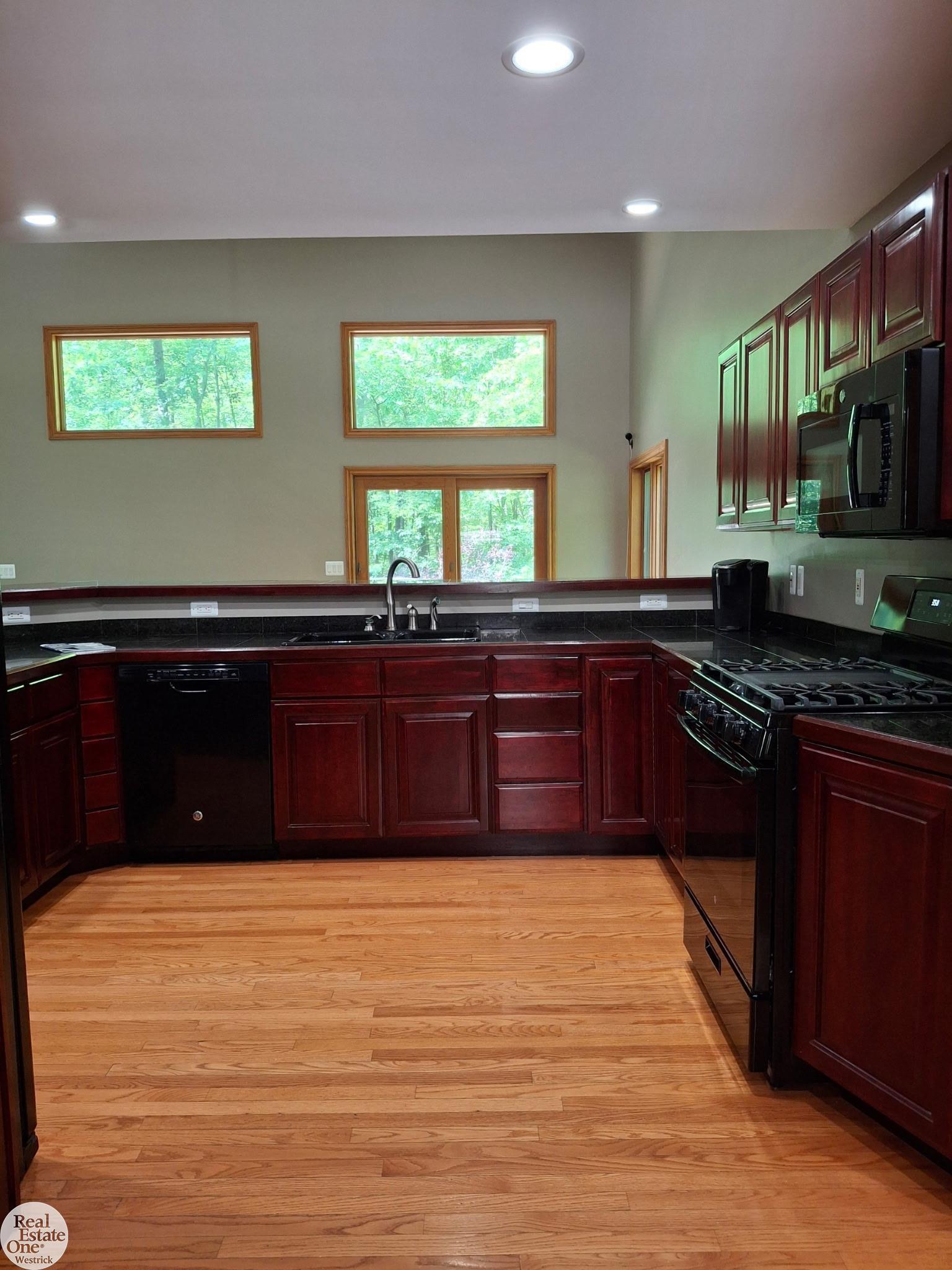 5746 Roberts Road