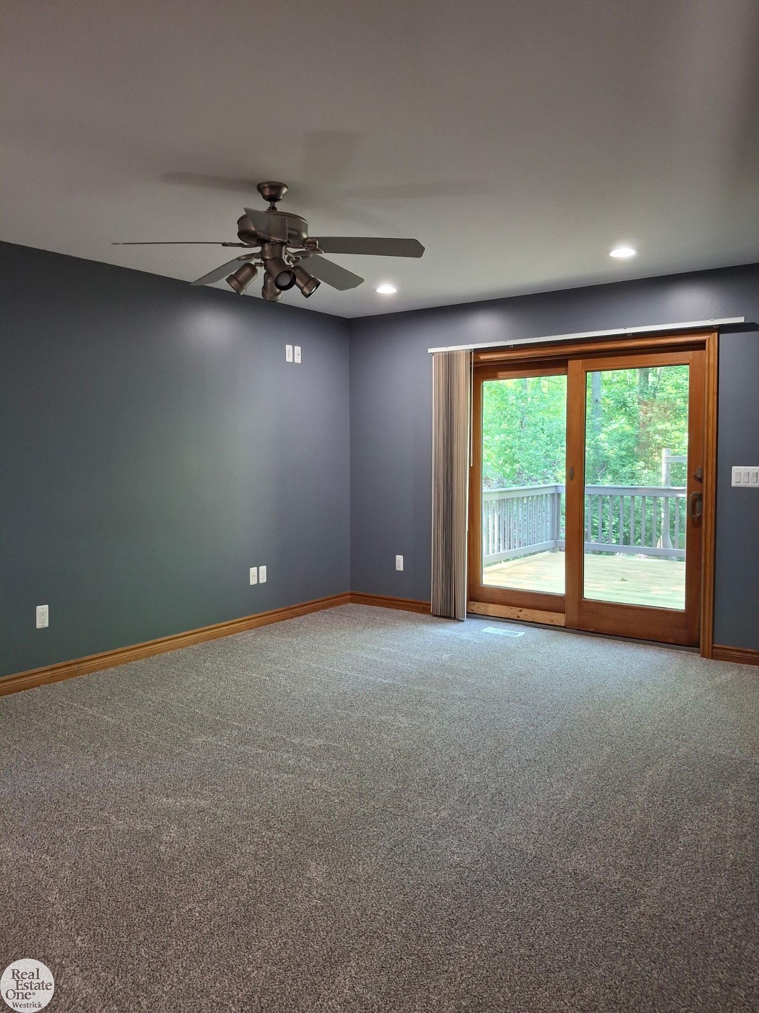 5746 Roberts Road
