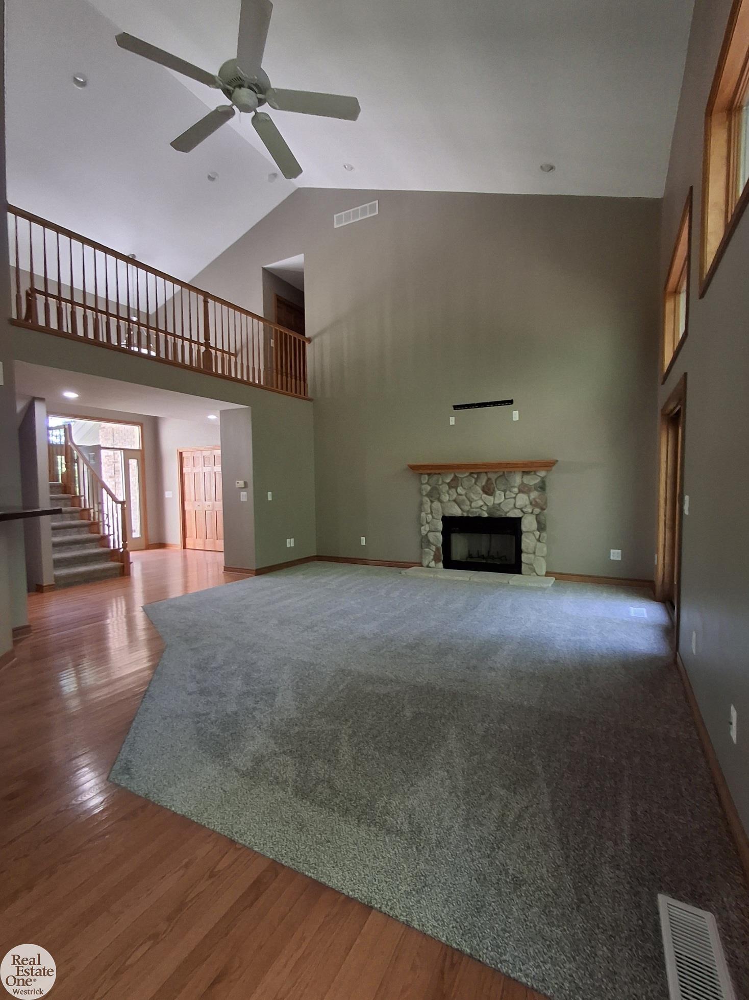 5746 Roberts Road