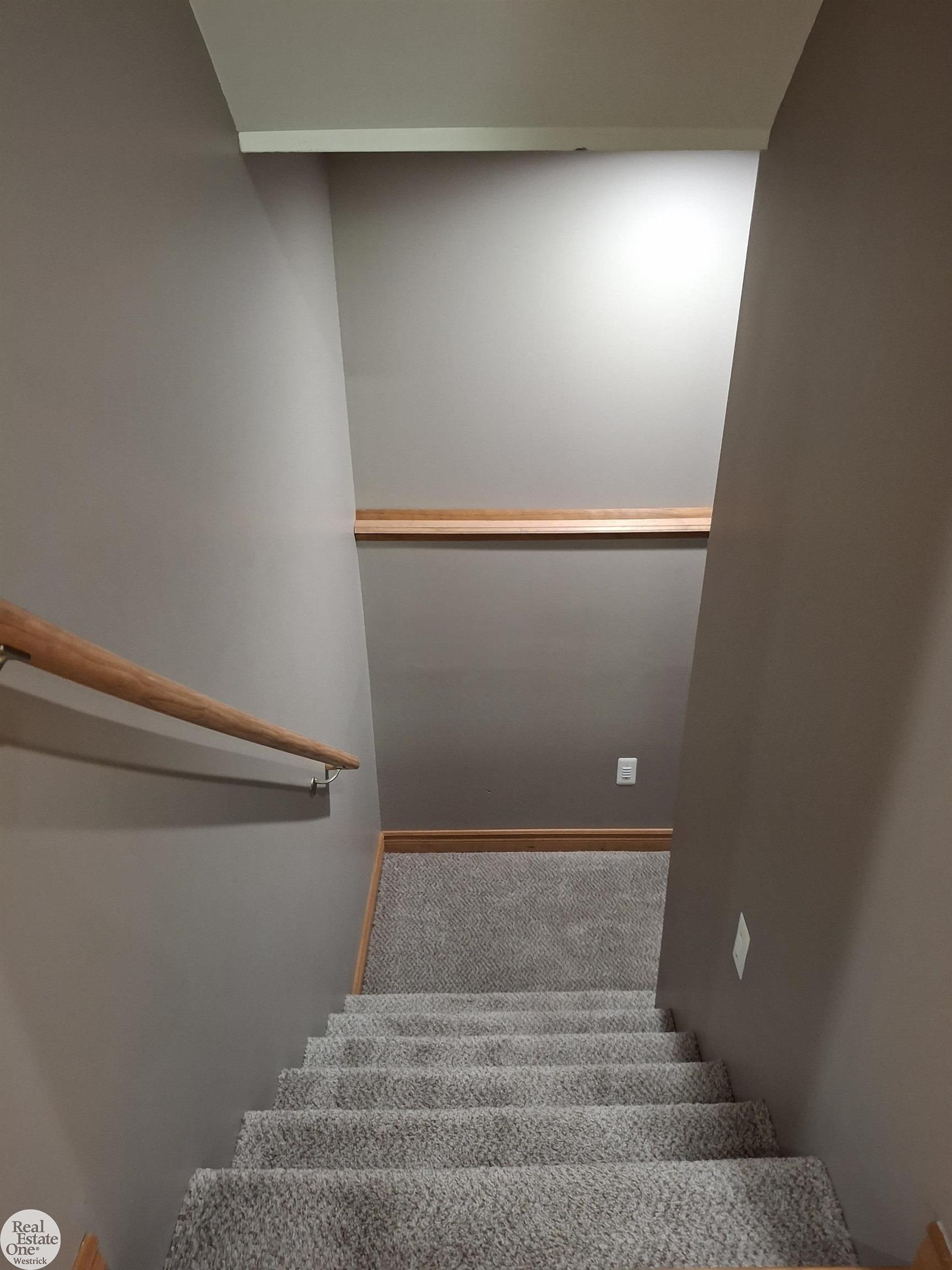 5746 Roberts Road
