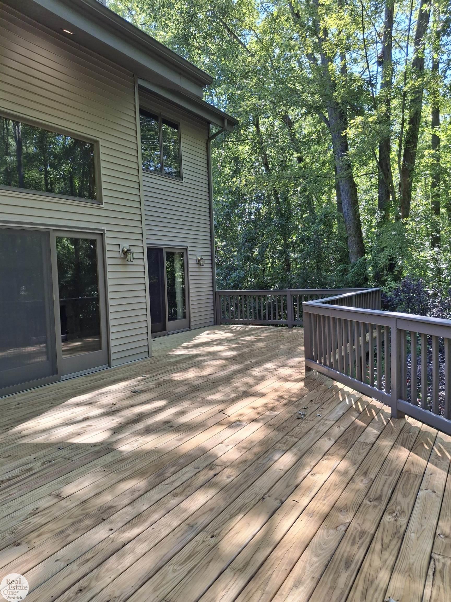 5746 Roberts Road