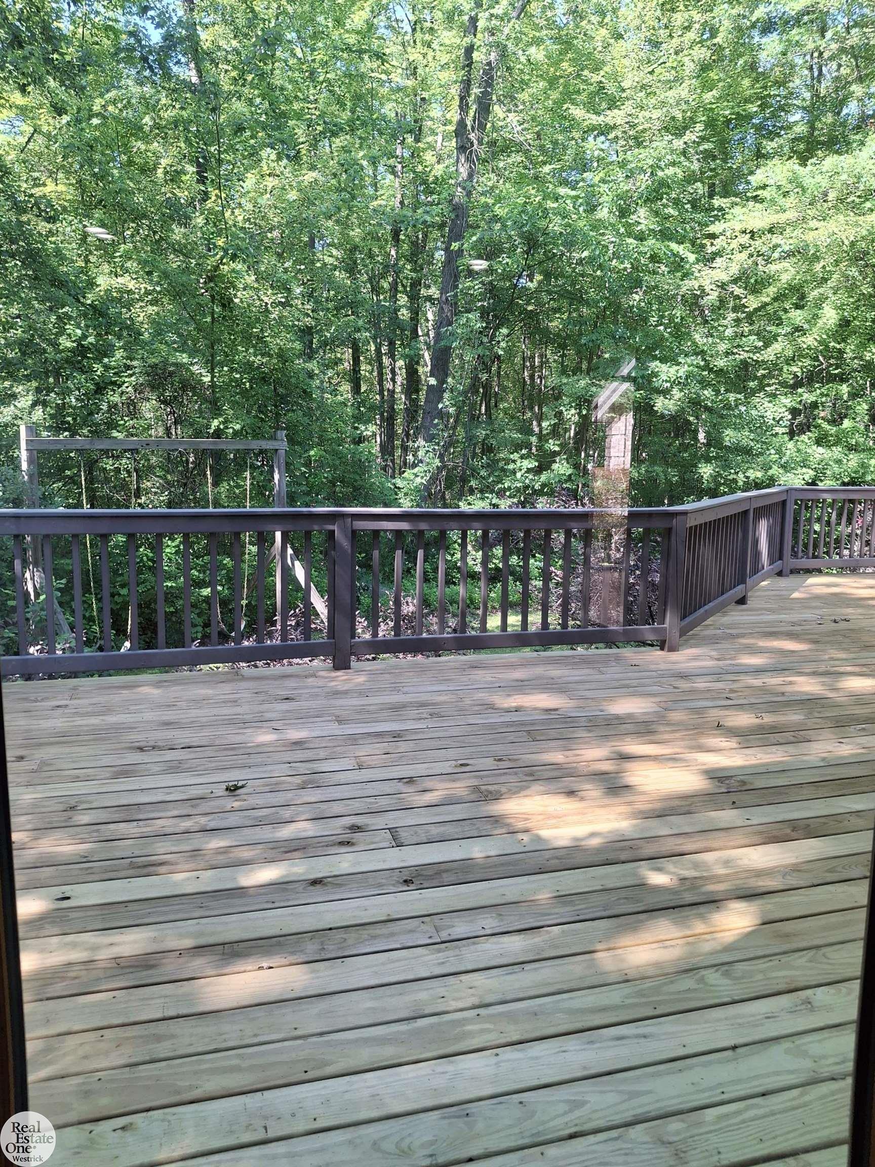 5746 Roberts Road