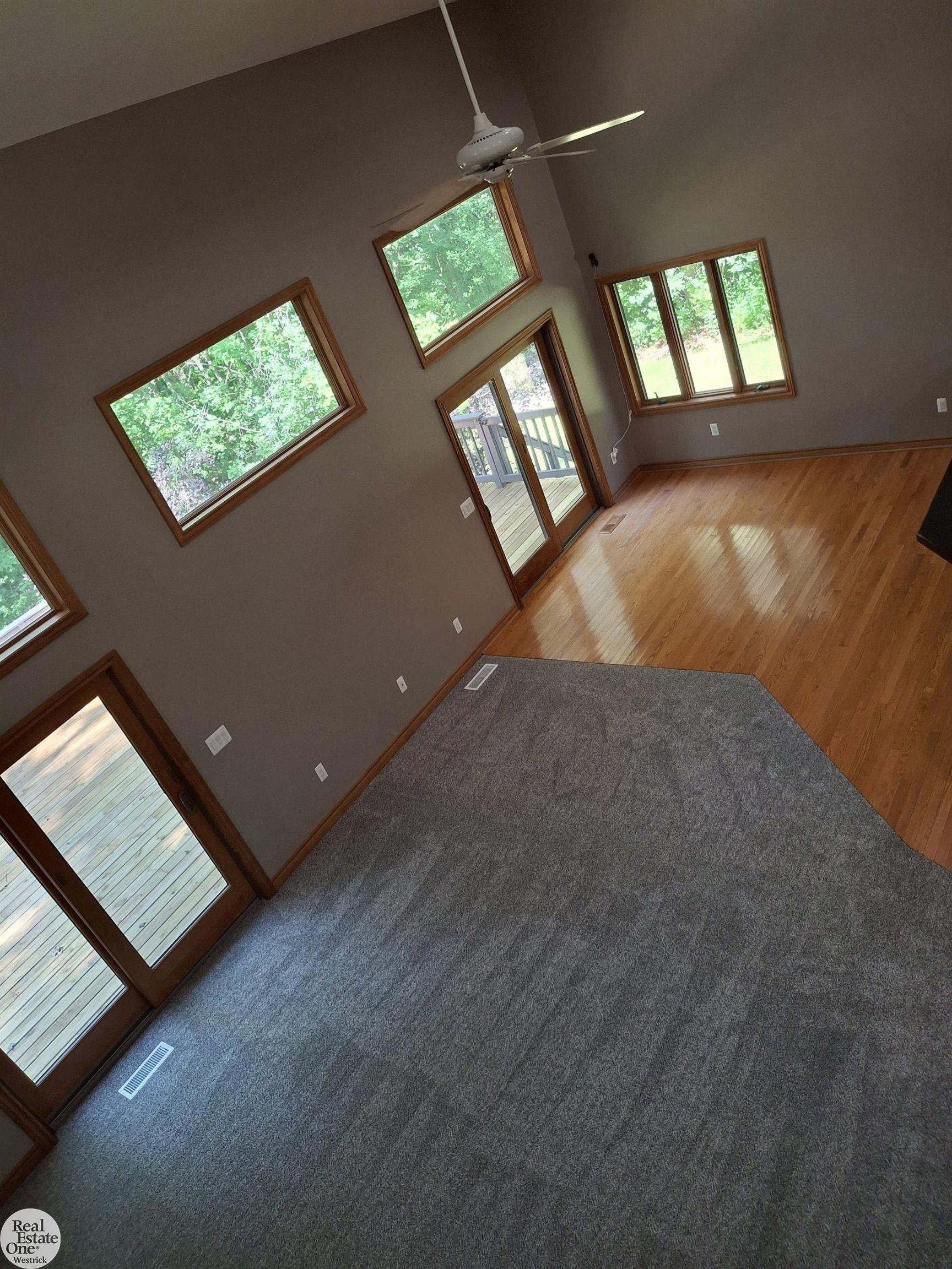 5746 Roberts Road