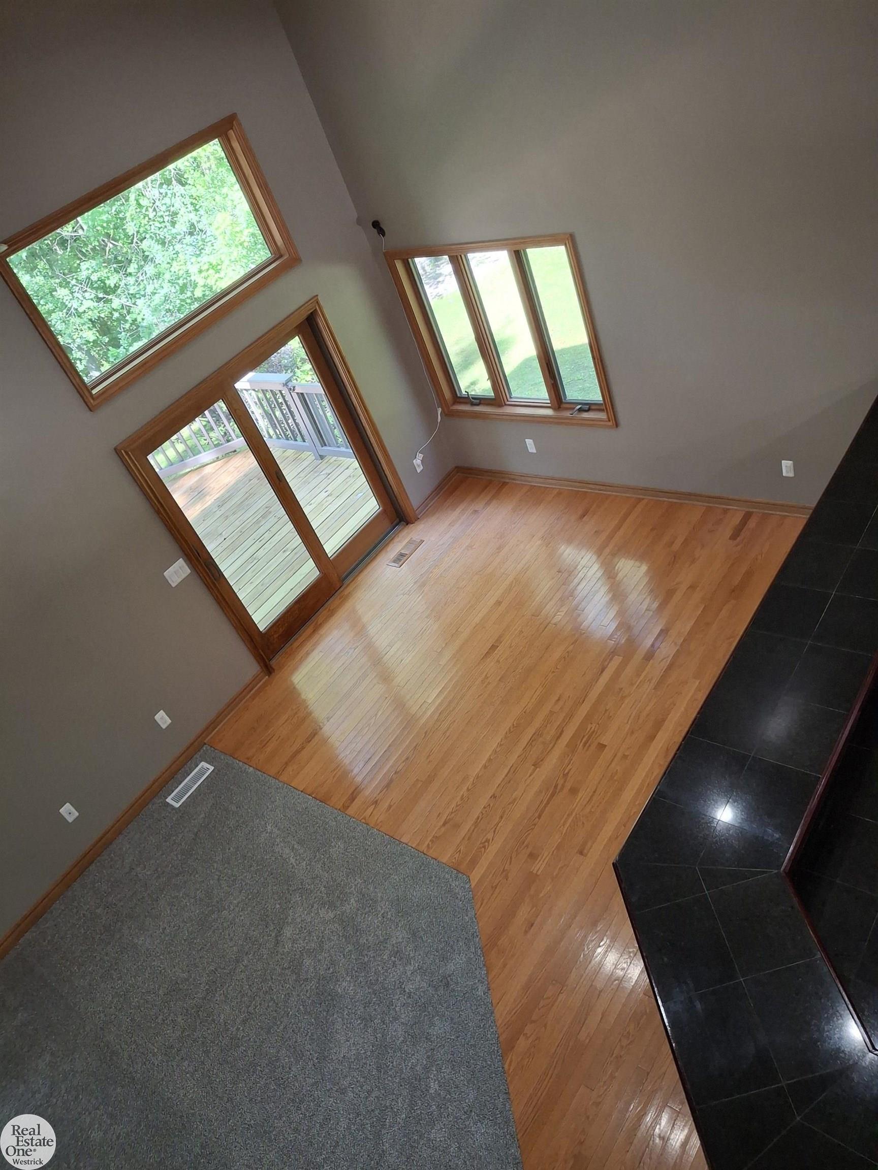 5746 Roberts Road