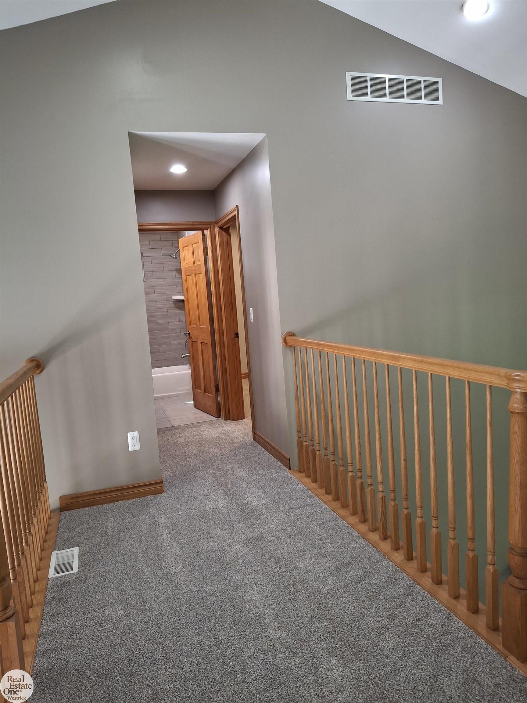 5746 Roberts Road