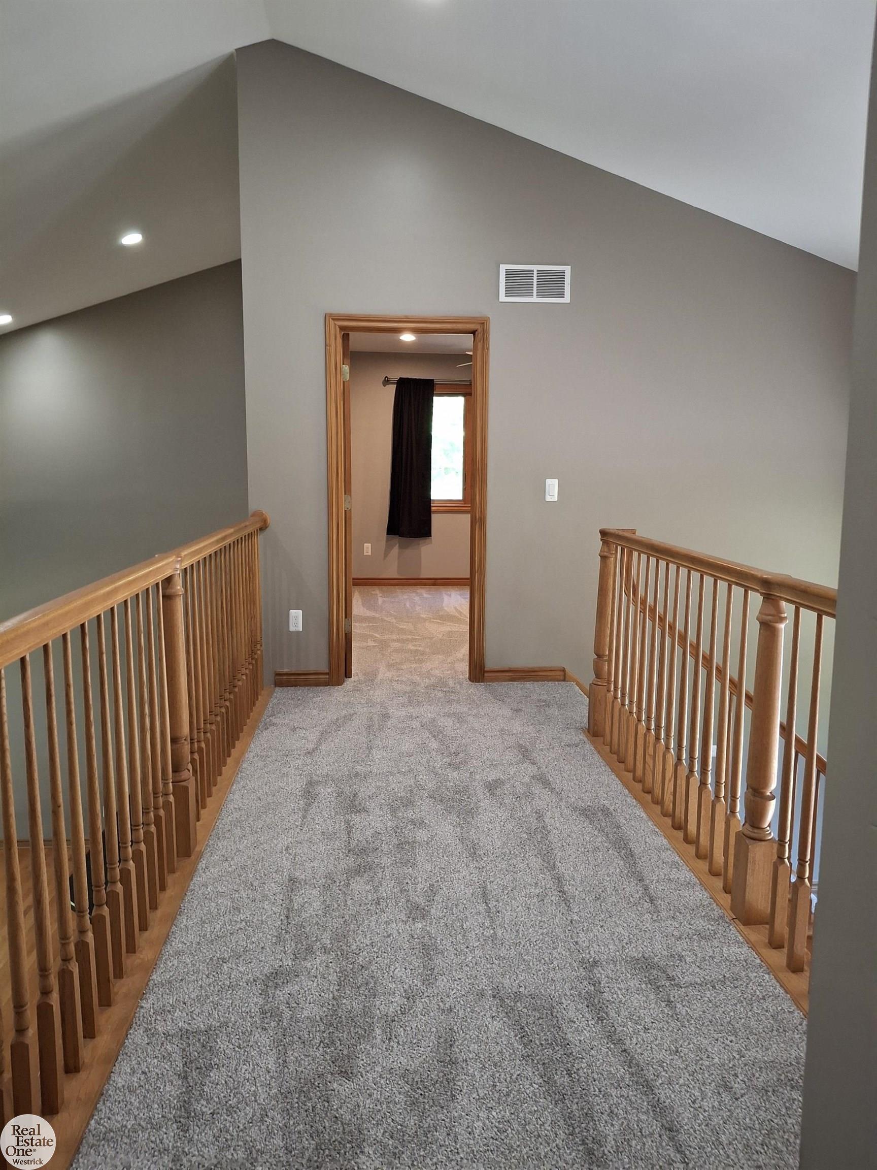 5746 Roberts Road