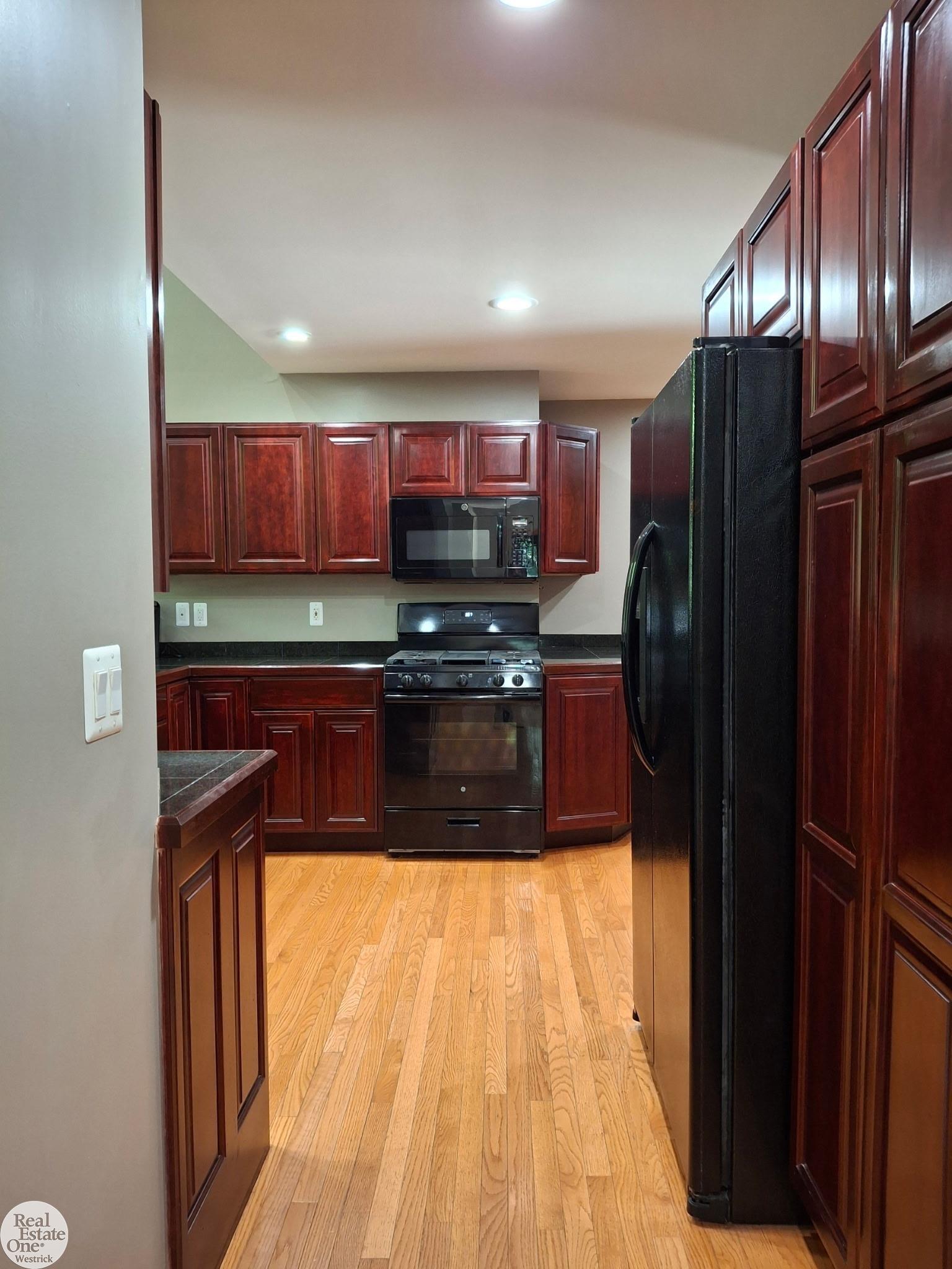 5746 Roberts Road