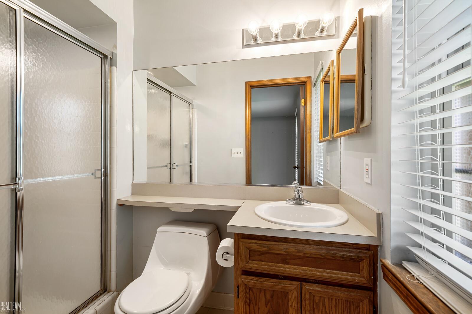 49453 Tarrytown Court