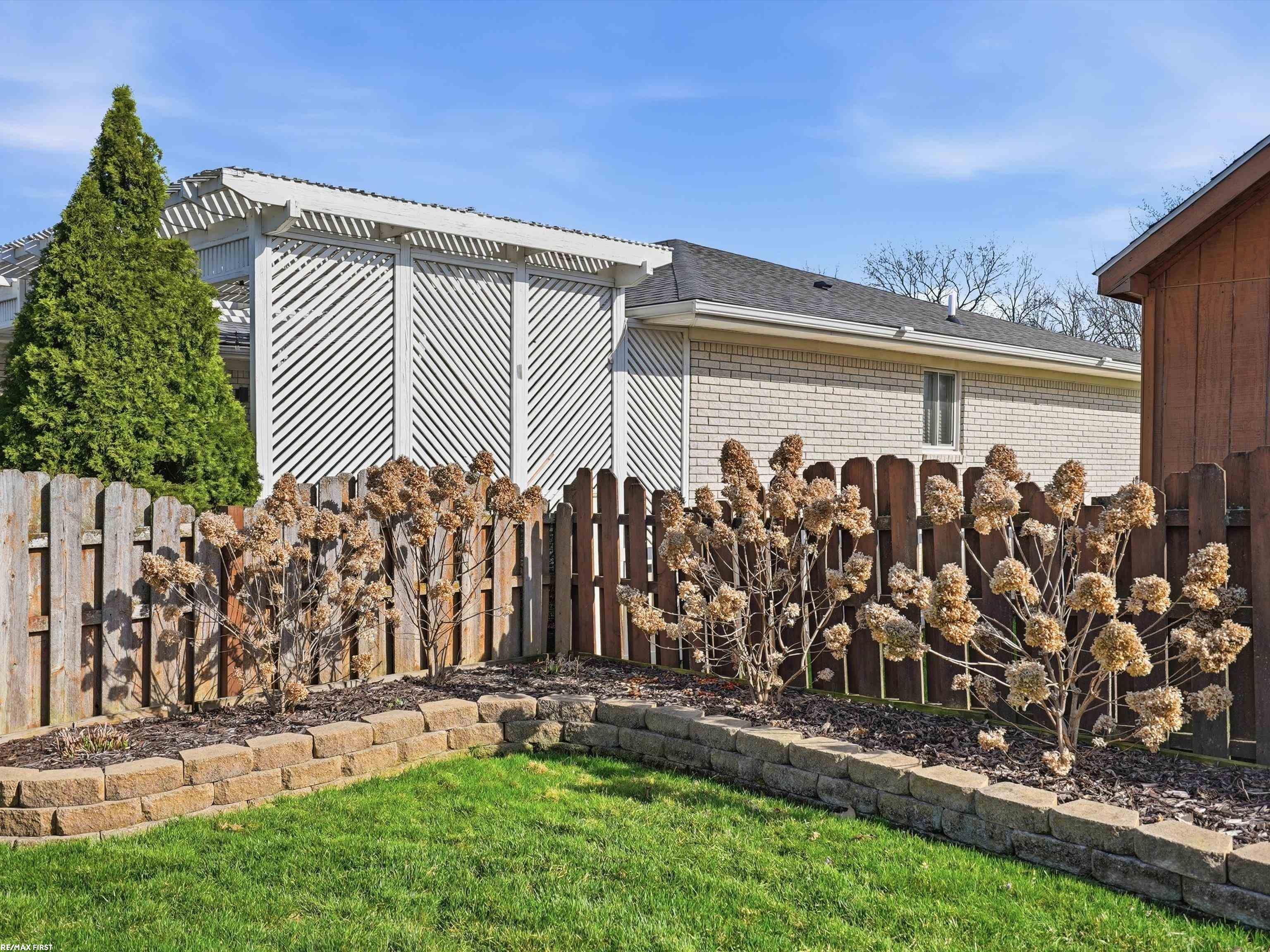45784 Georgetown Drive