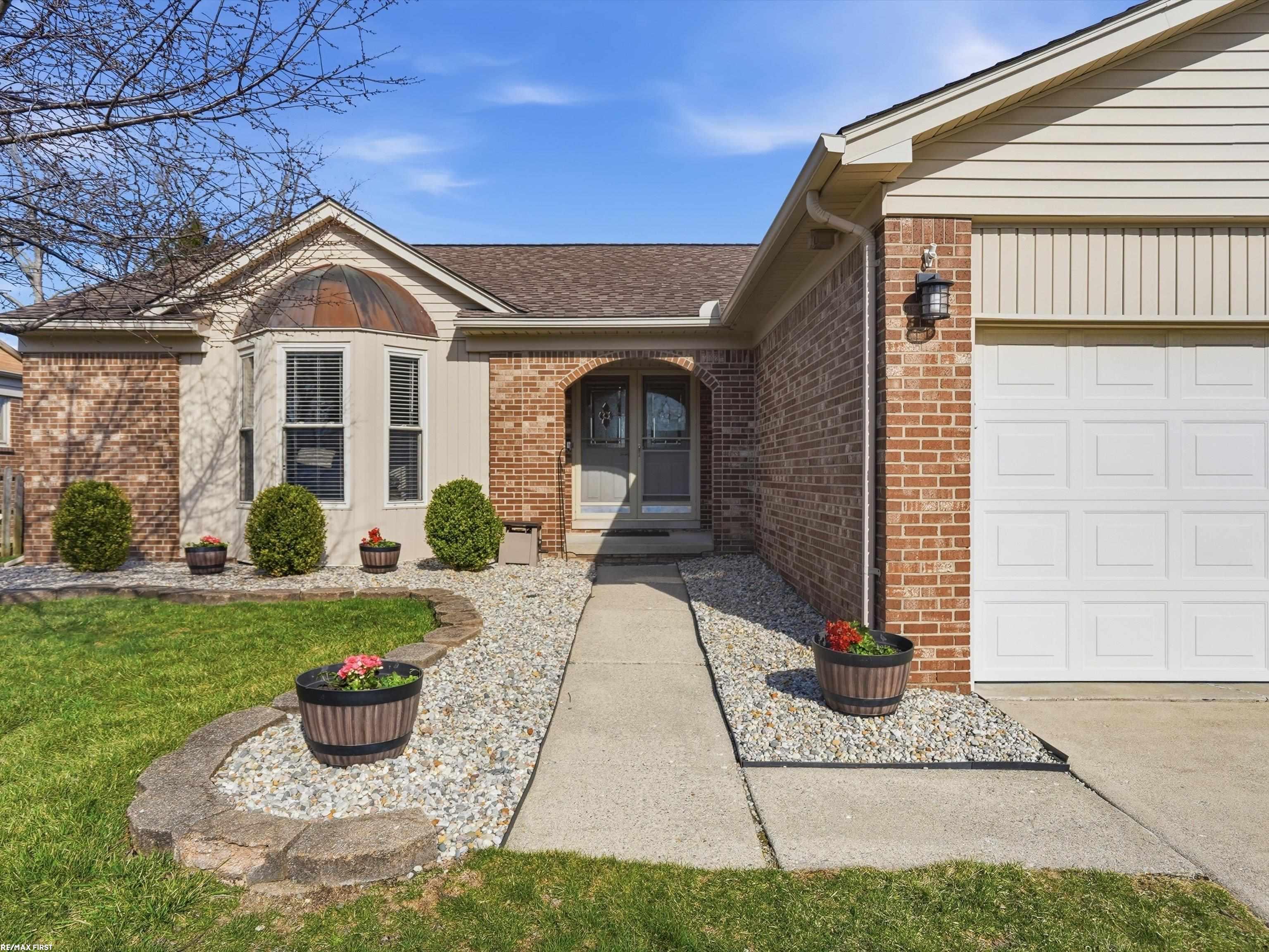 45784 Georgetown Drive