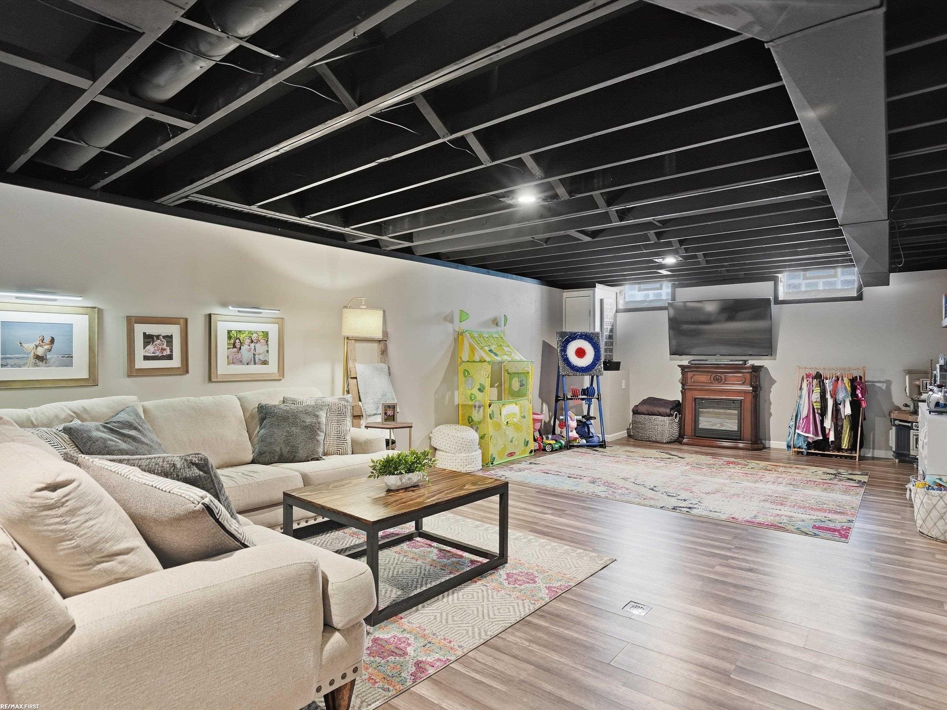 45784 Georgetown Drive
