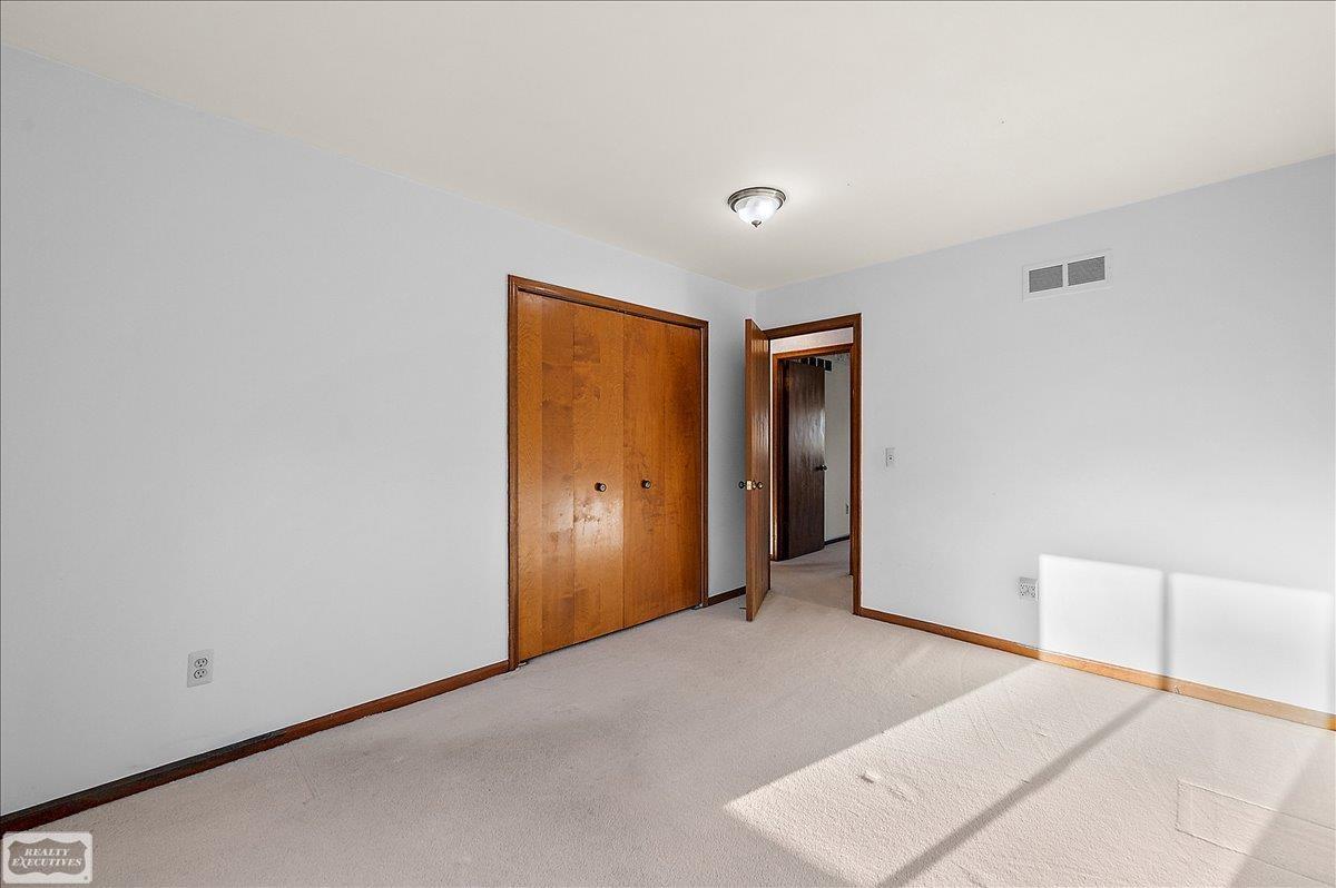 14315 Lakeshore Drive