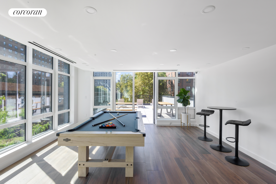 1516 PARK Avenue 2C