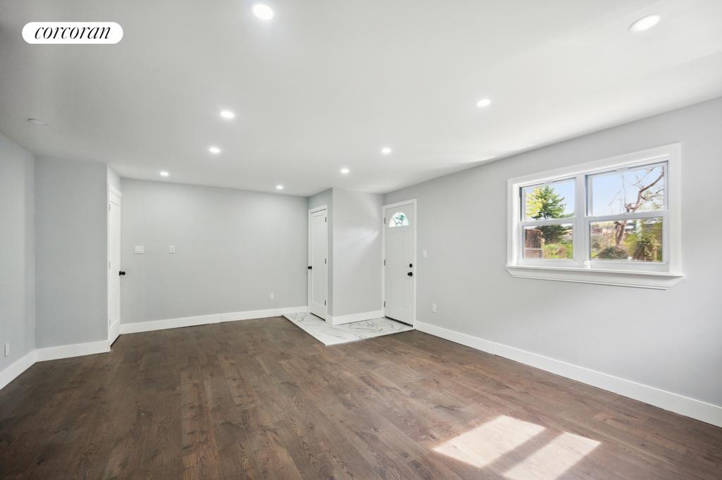 224 W 252ND Street