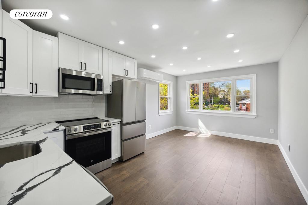 224 W 252ND Street