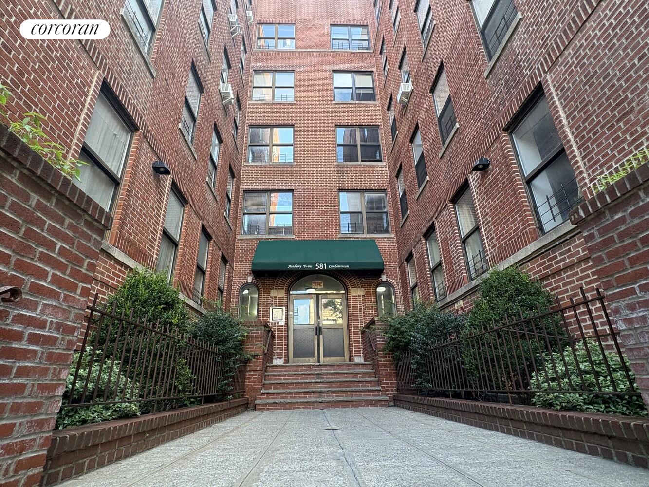 581 ACADEMY Street 4B