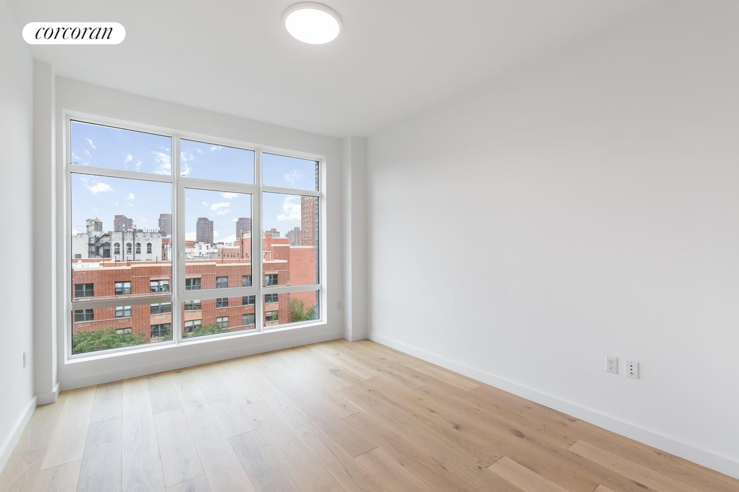 1516 PARK Avenue 11E