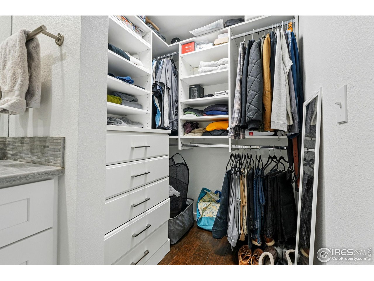 3825 Northbrook Dr F