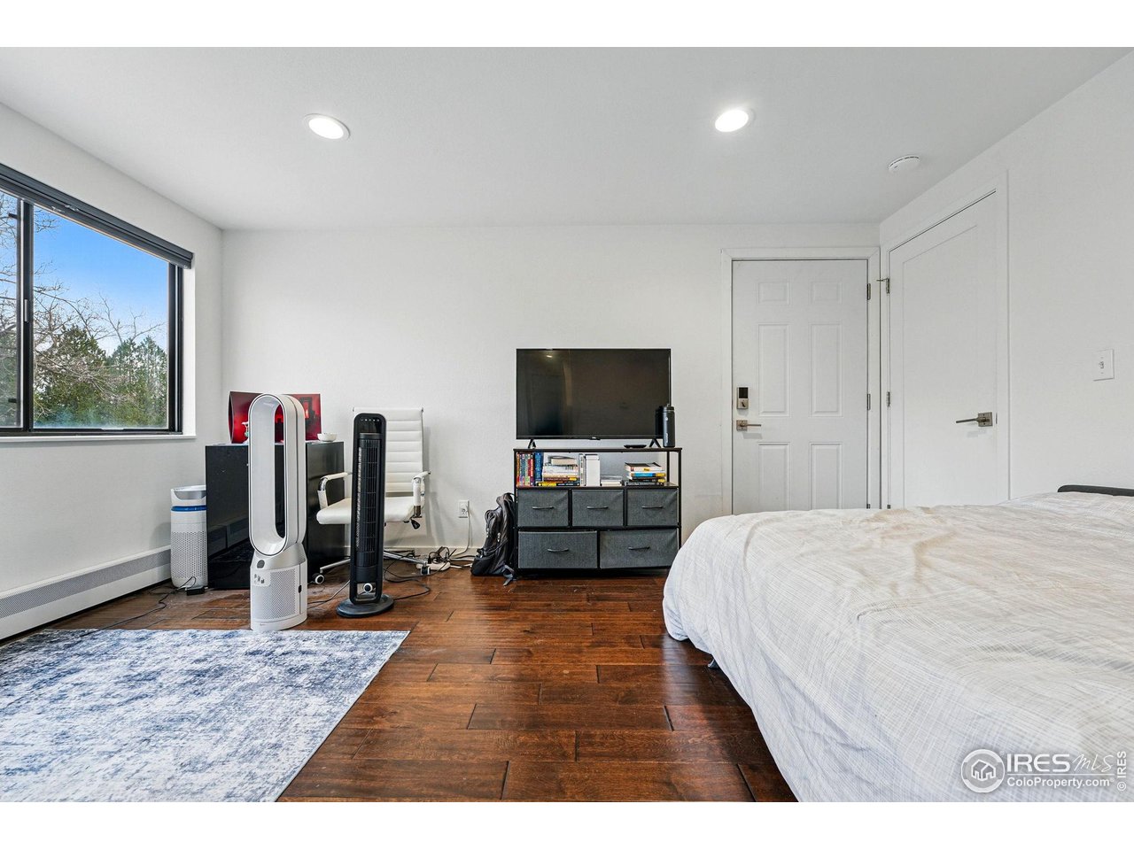 3825 Northbrook Dr F