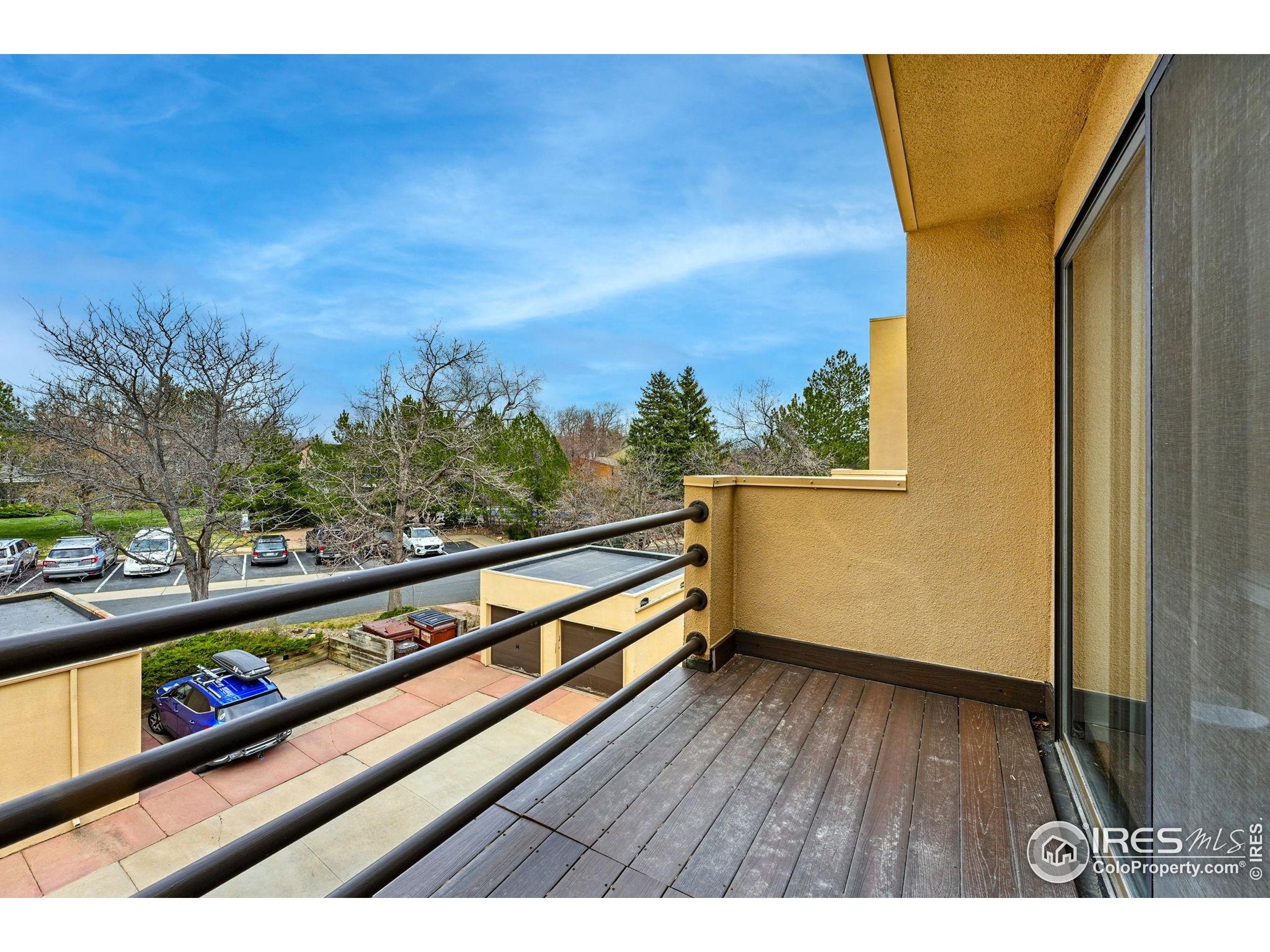 3825 Northbrook Dr F