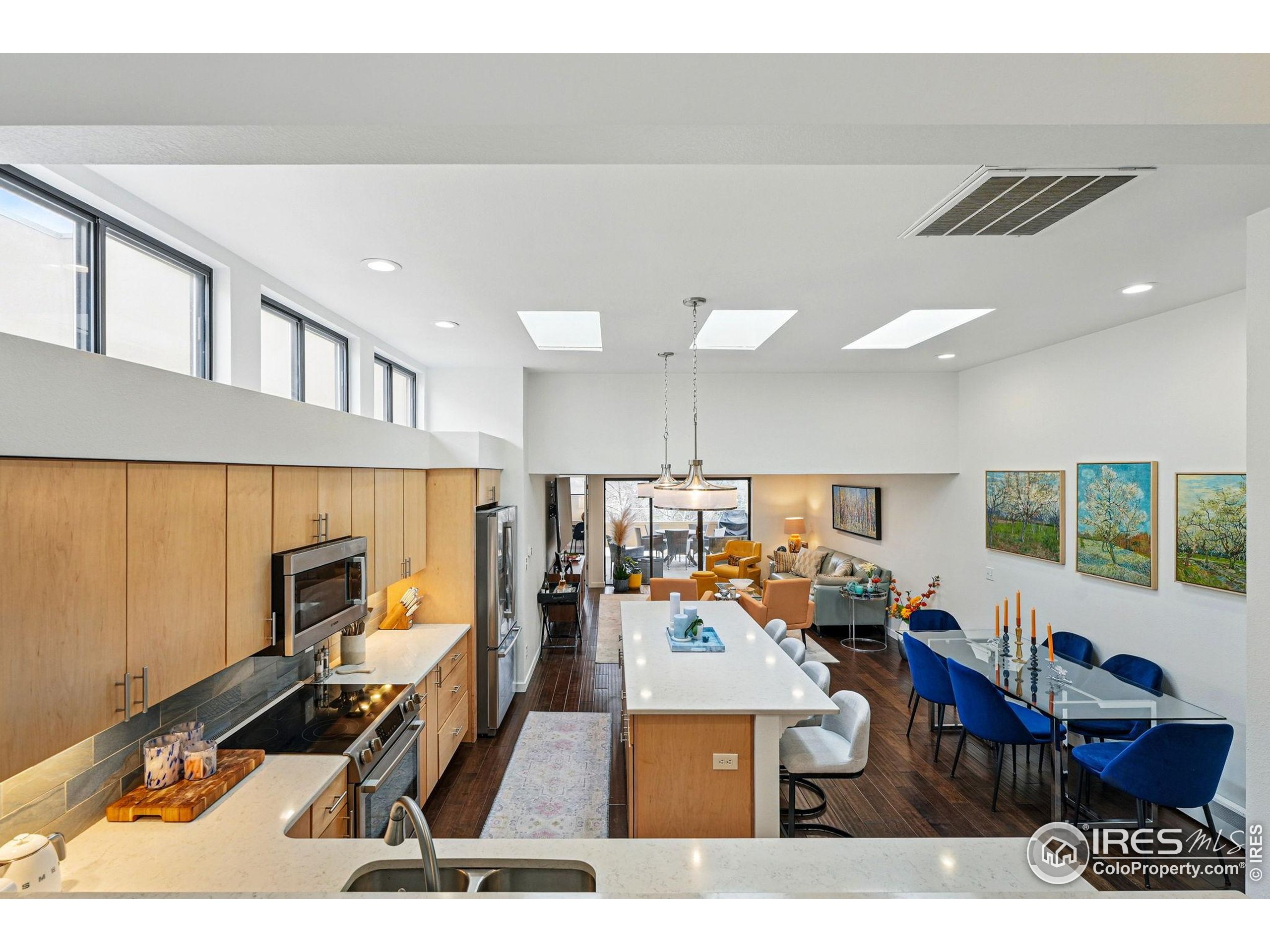 3825 Northbrook Dr F