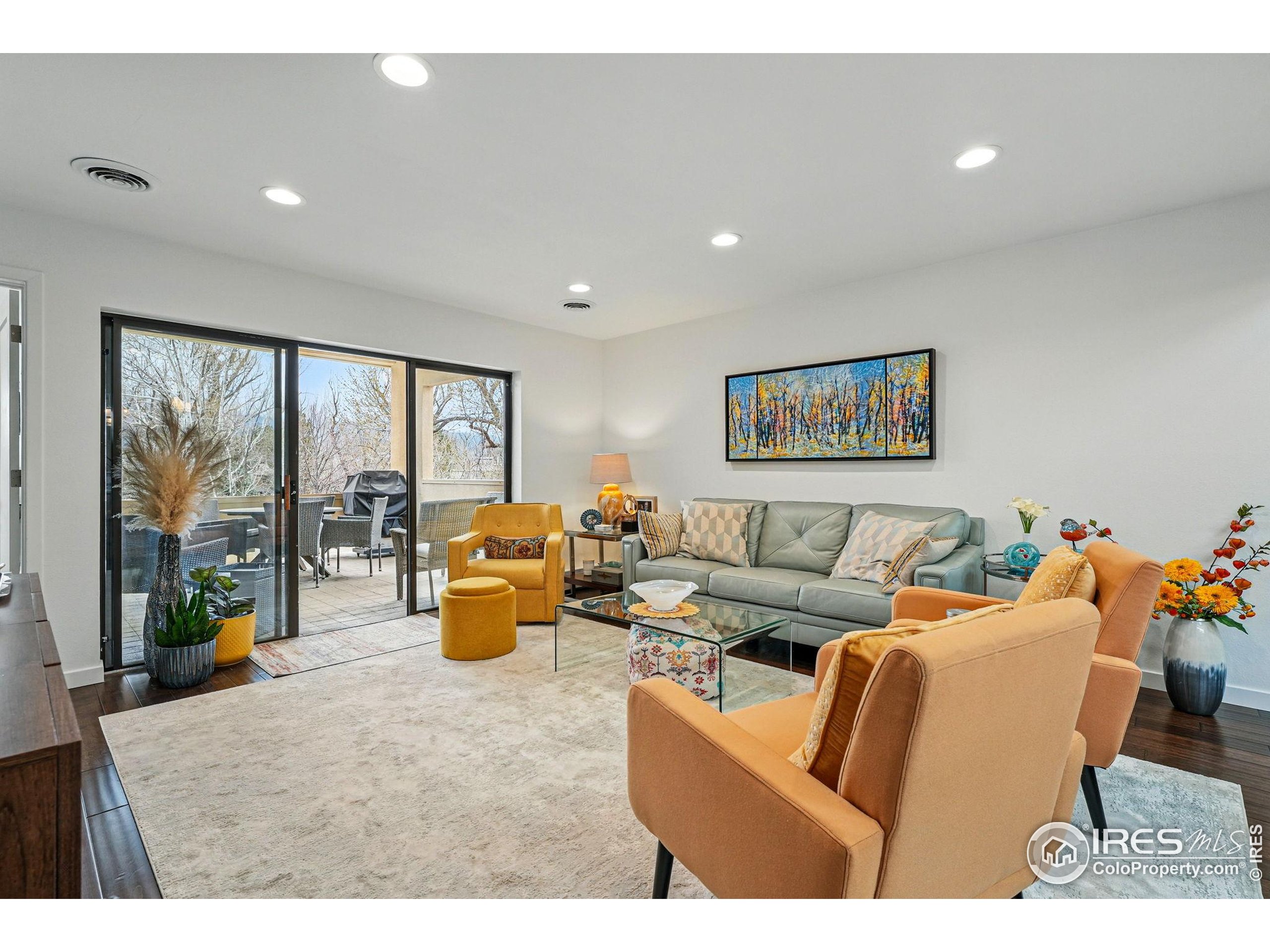 3825 Northbrook Dr F