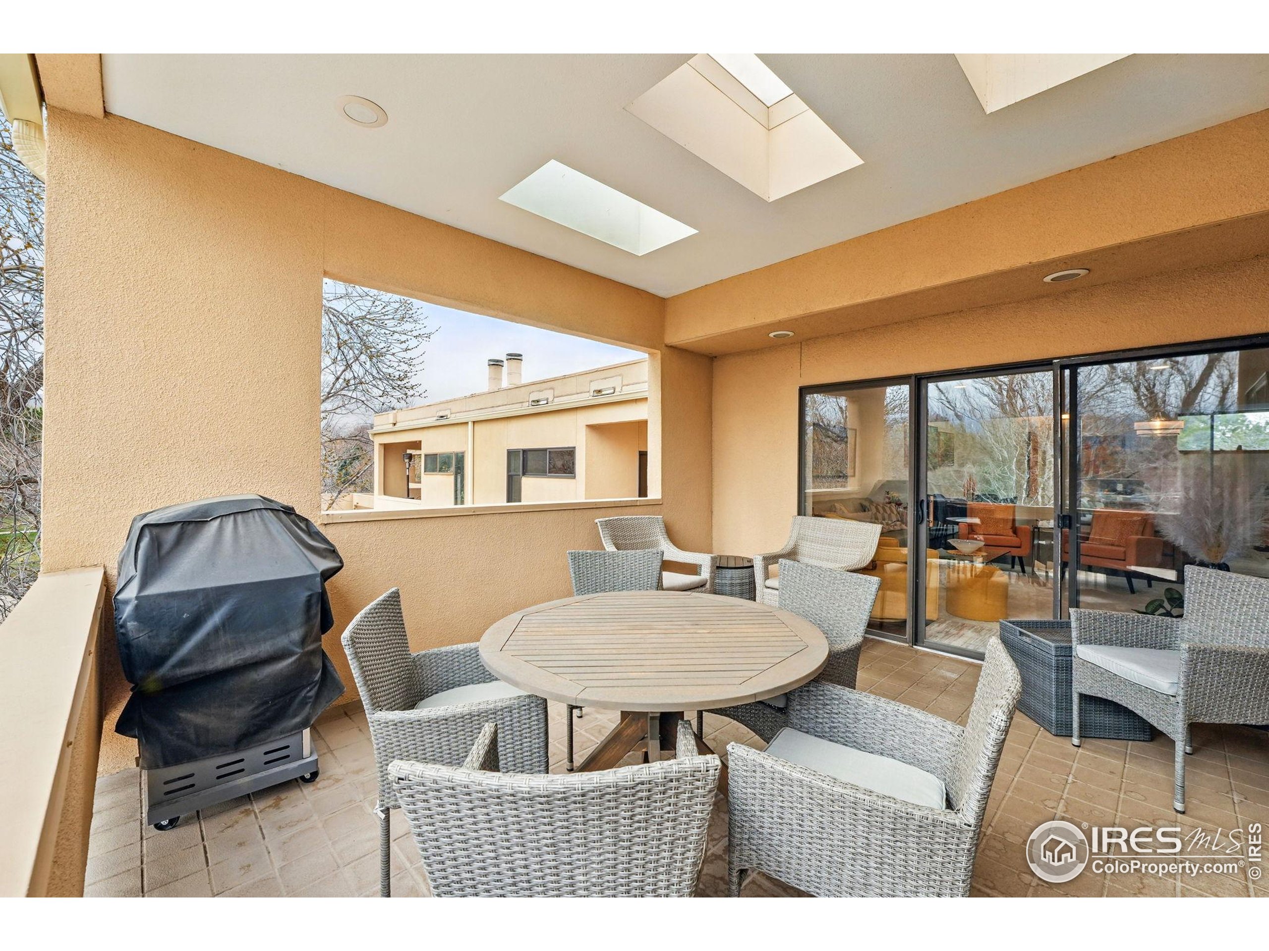 3825 Northbrook Dr F