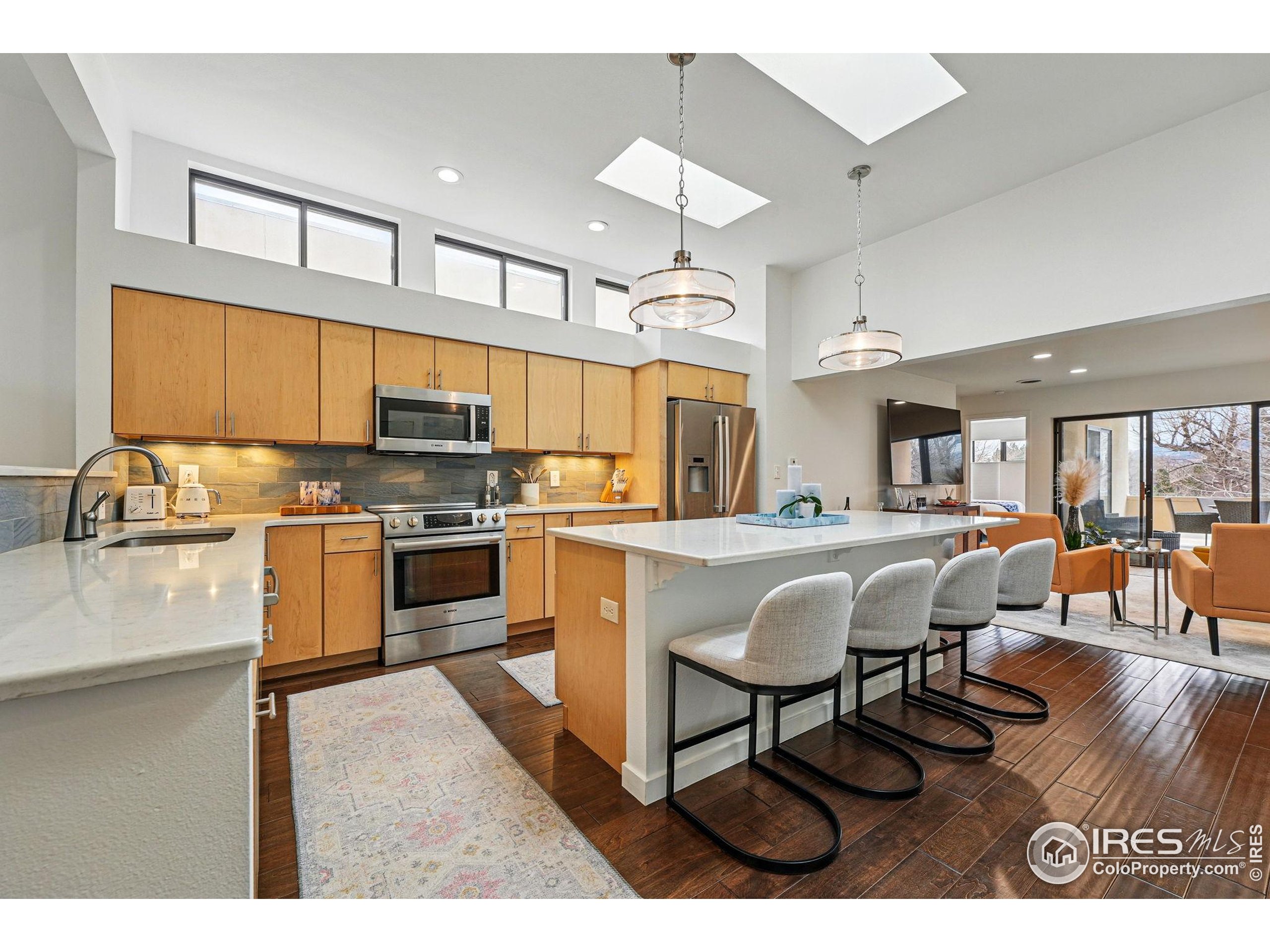 3825 Northbrook Dr F