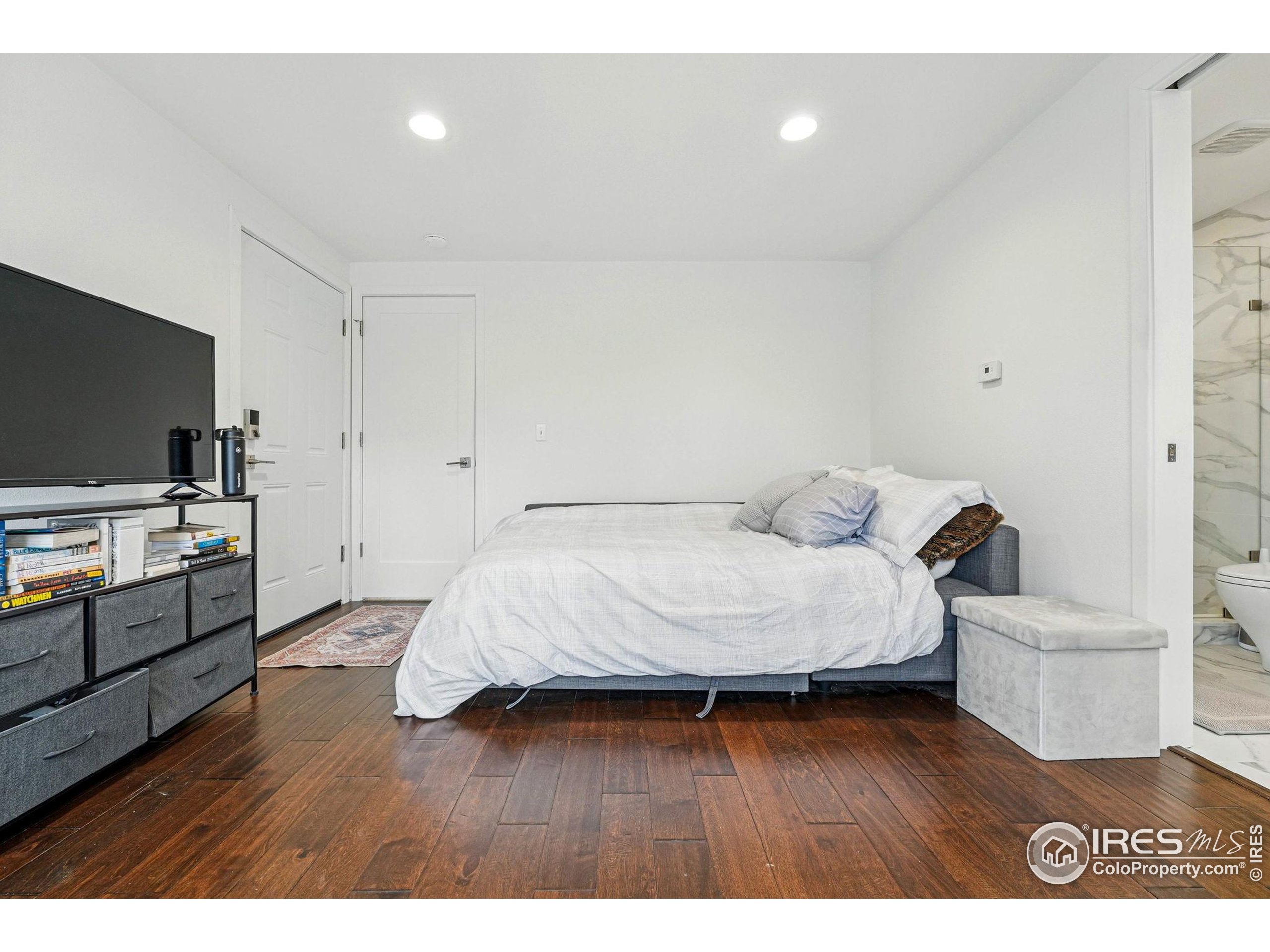 3825 Northbrook Dr F