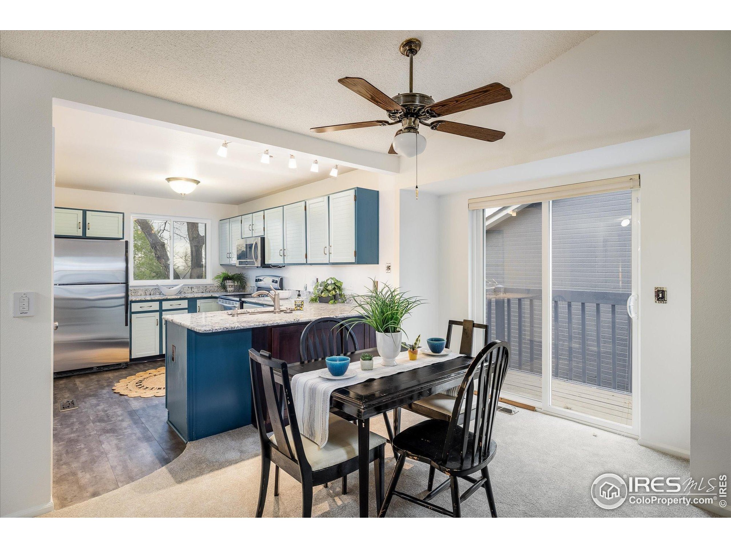 247 Regal St
