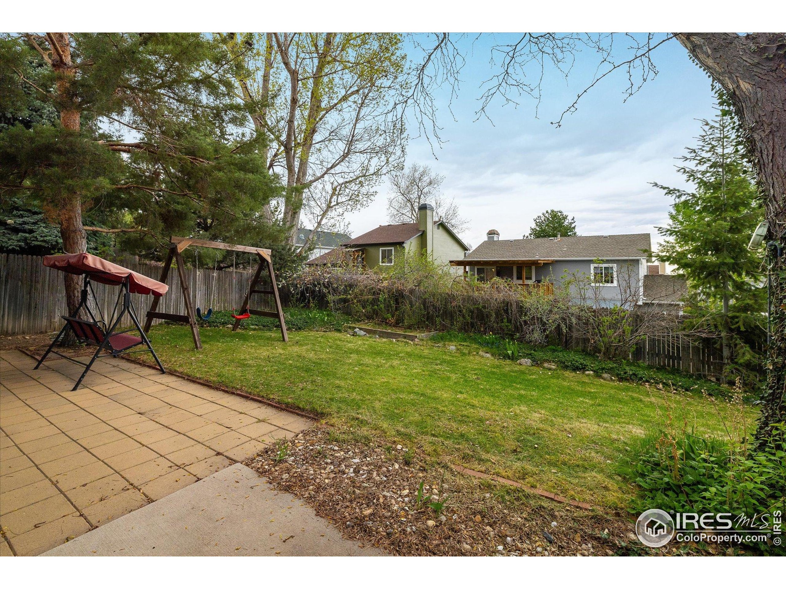 247 Regal St