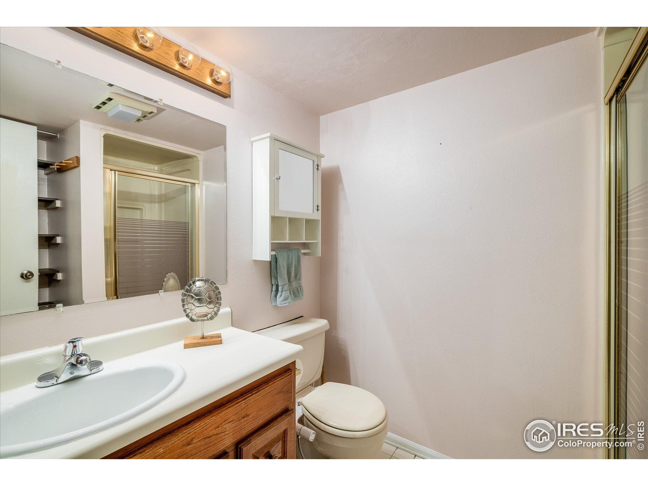 247 Regal St