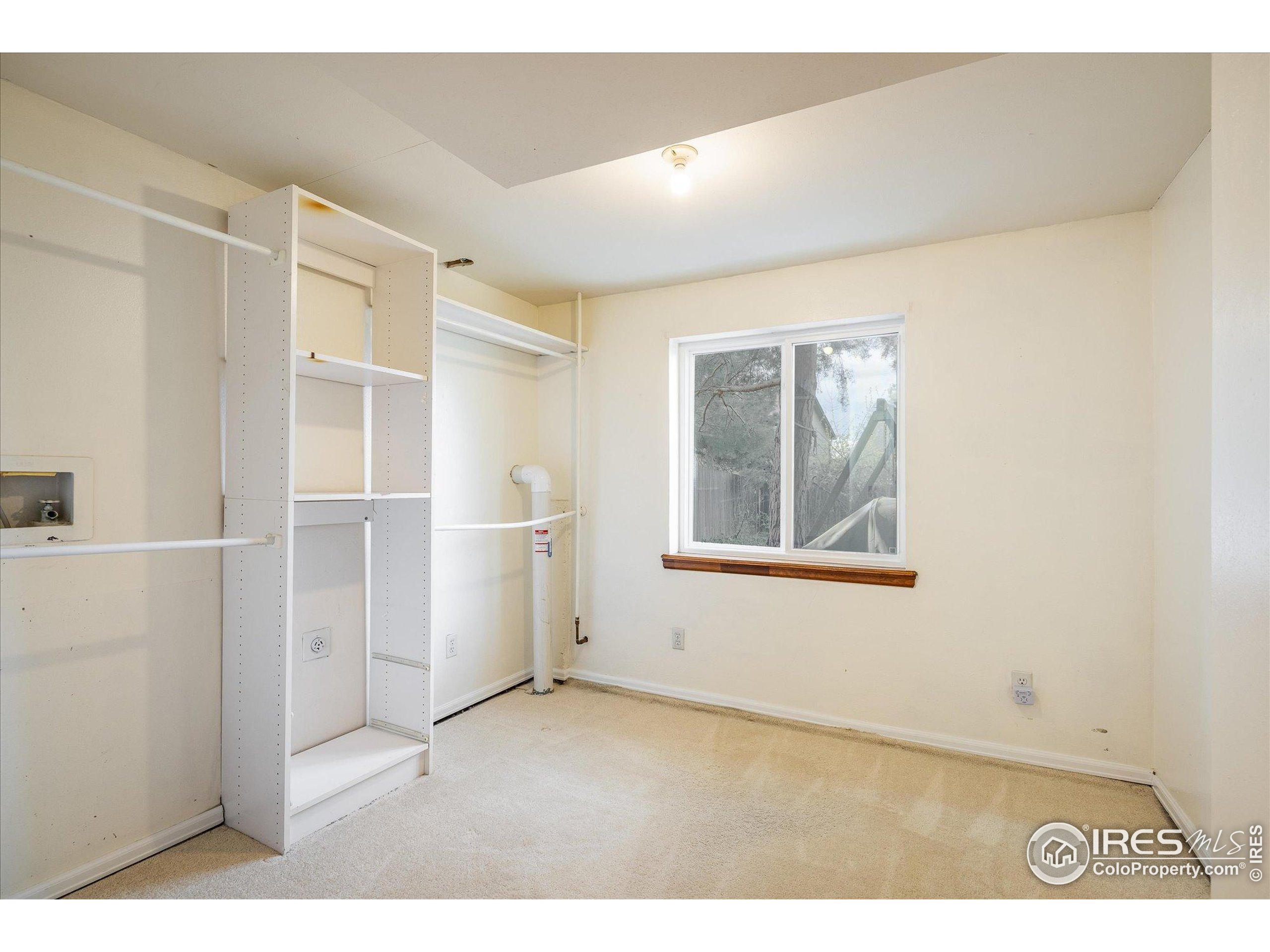 247 Regal St