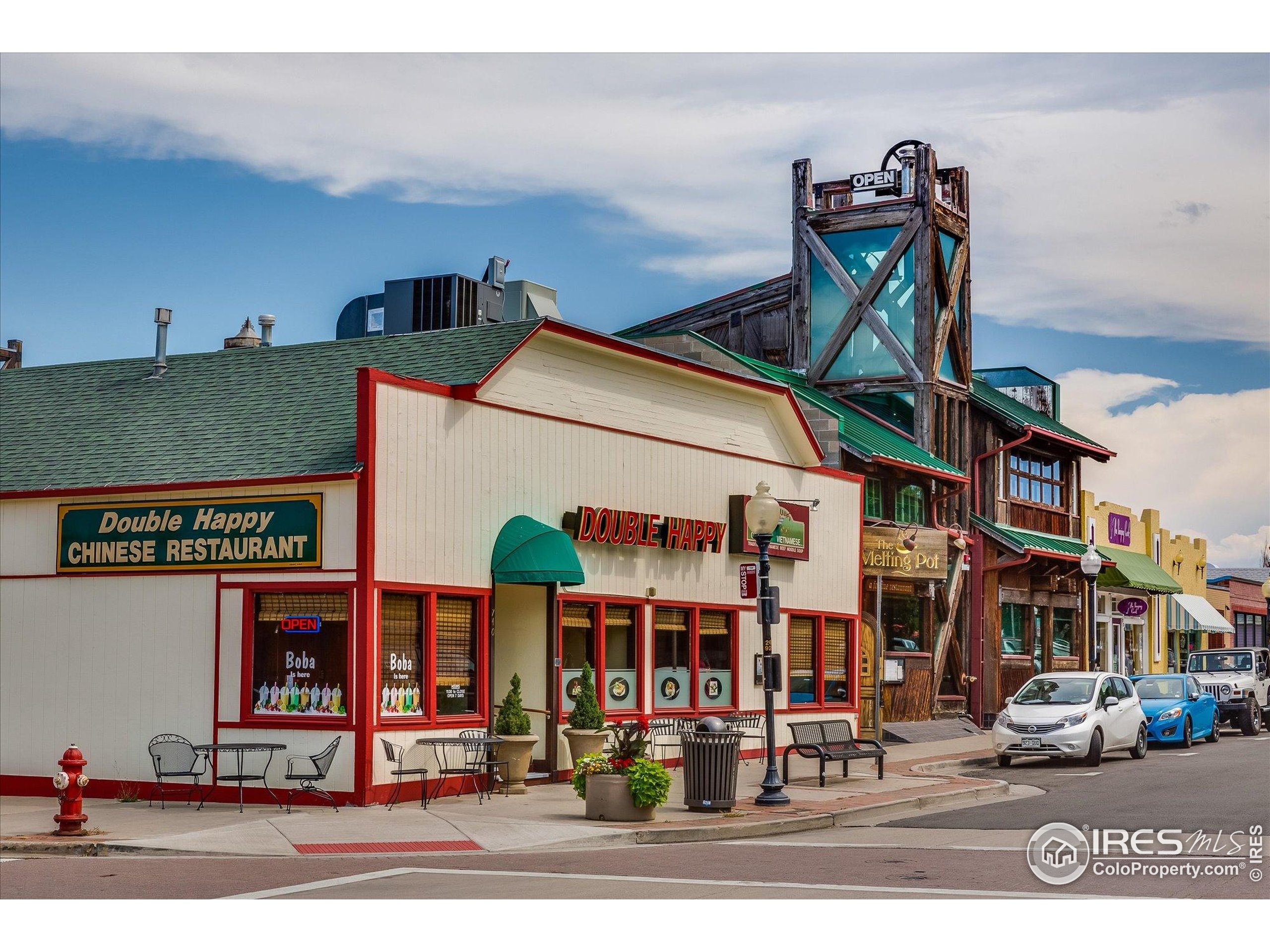 247 Regal St