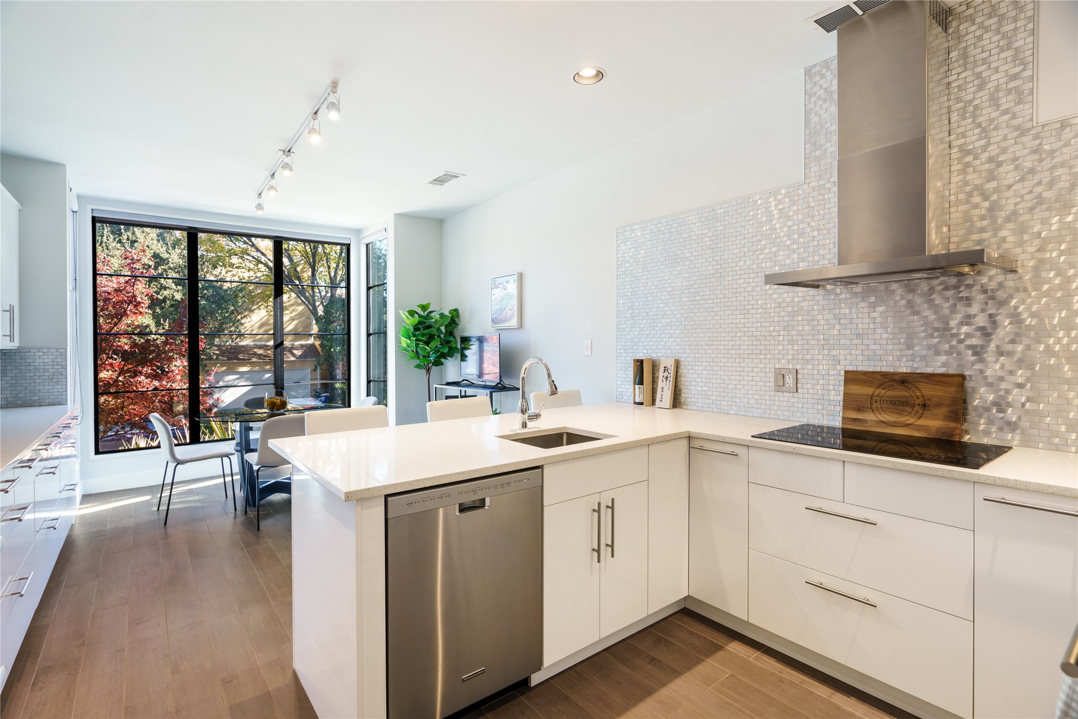 9123 Valley Chapel Lane