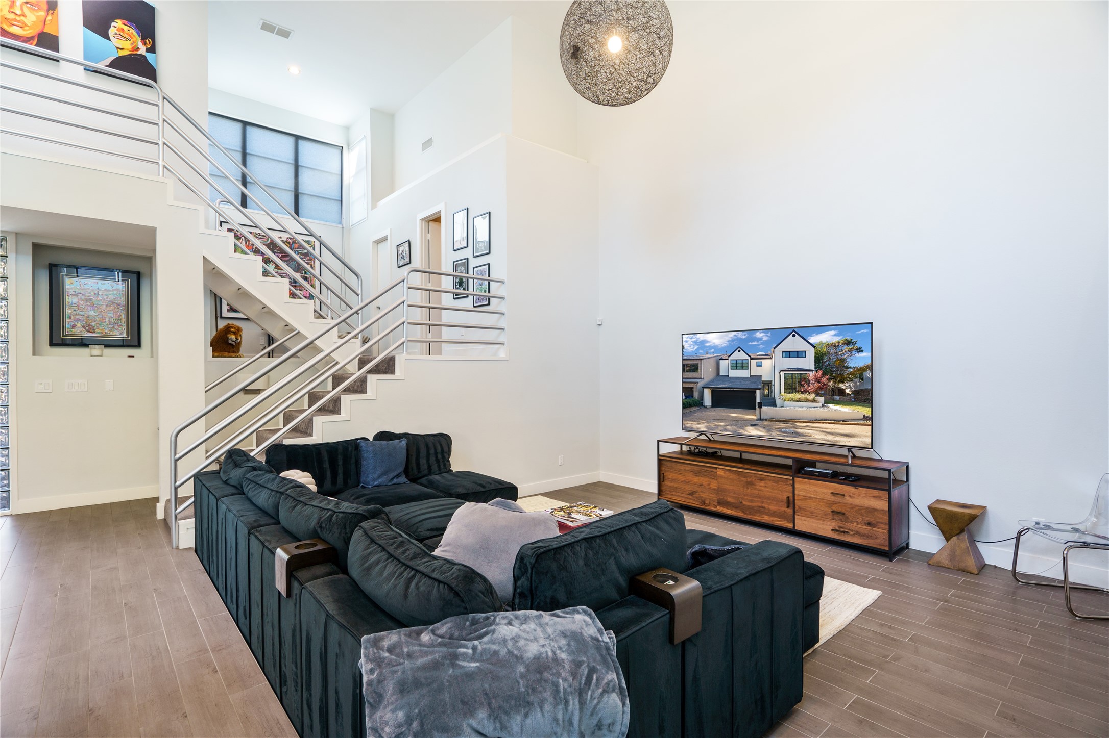 9123 Valley Chapel Lane
