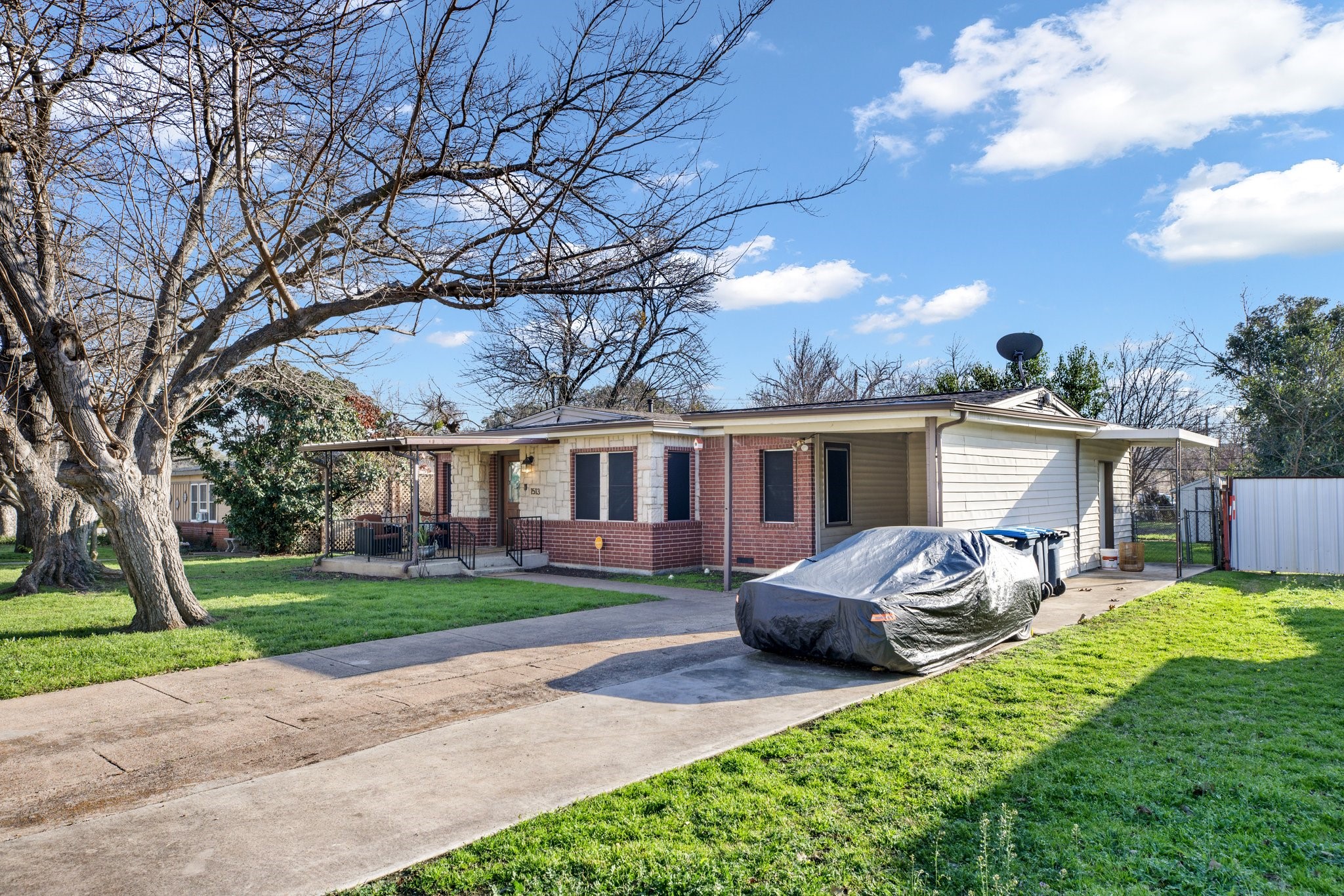 1513 Barcus Circle