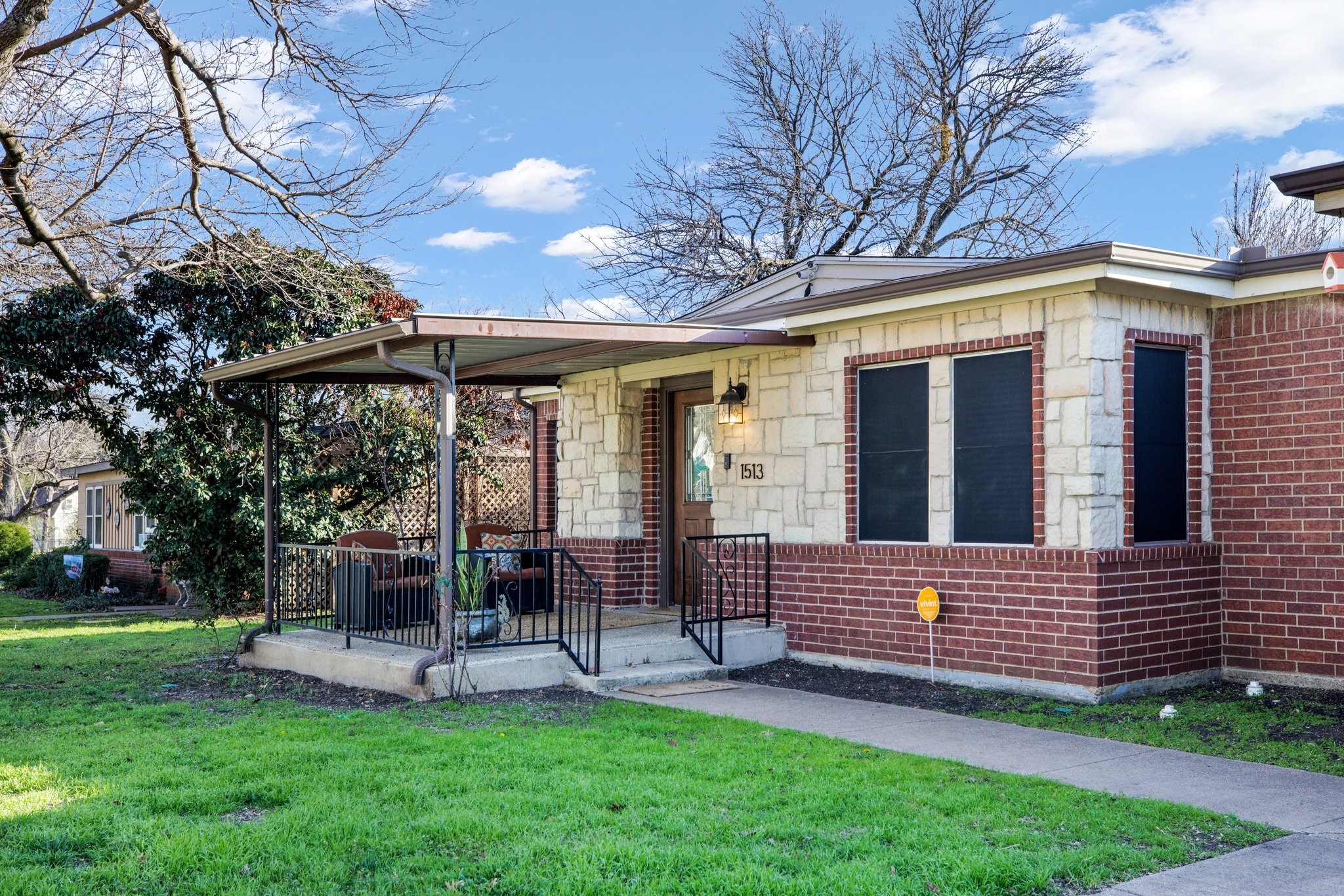 1513 Barcus Circle