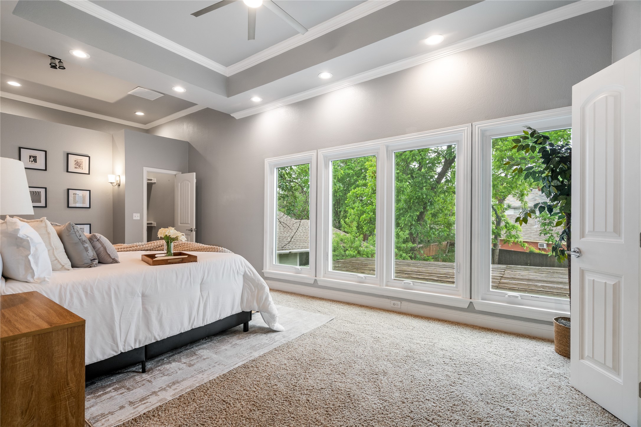 5943 Bryan Parkway
