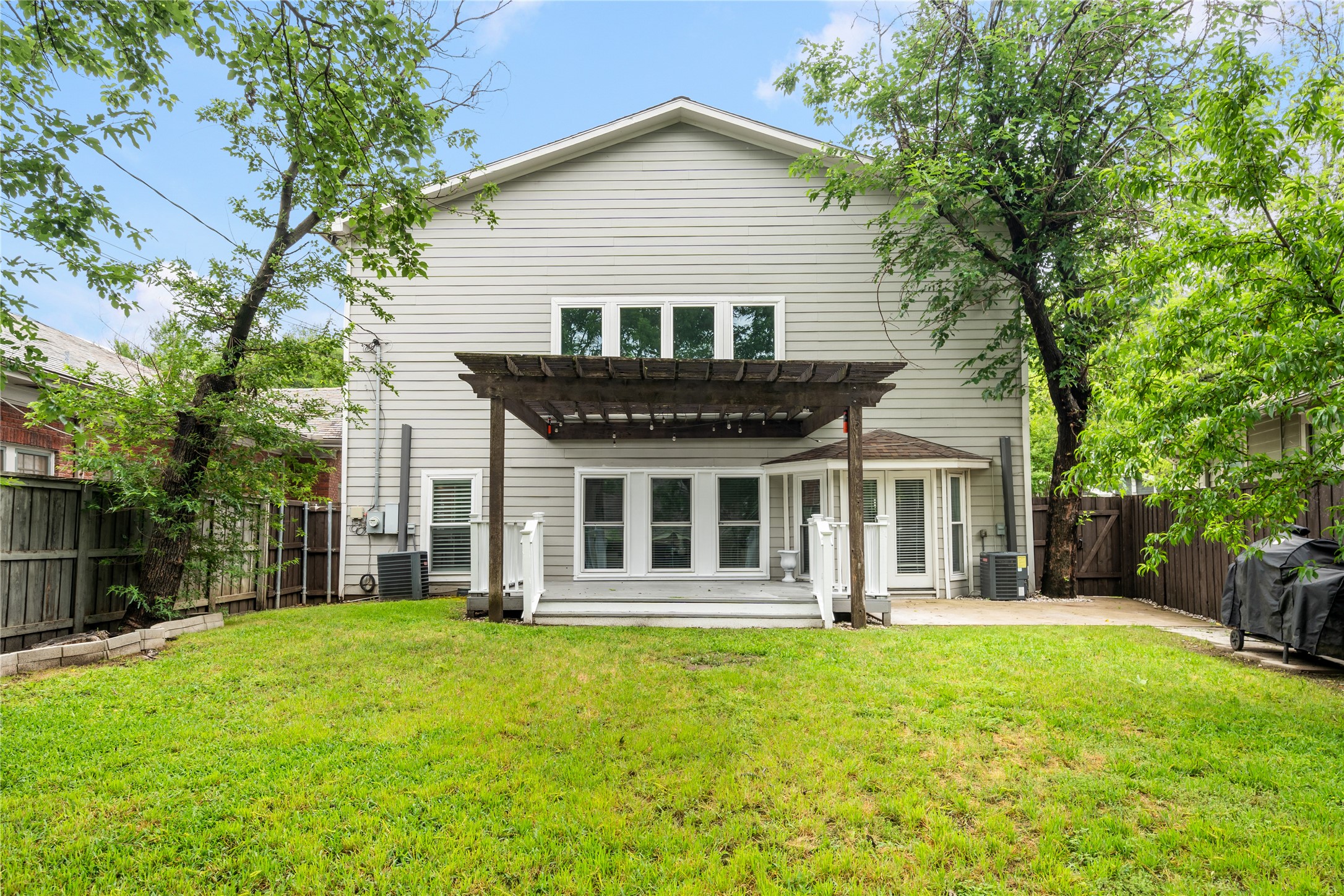 5943 Bryan Parkway
