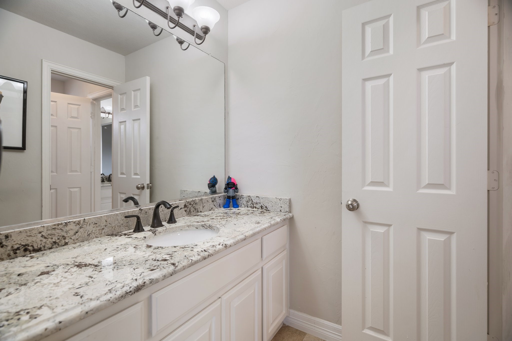 8400 Halliford Court