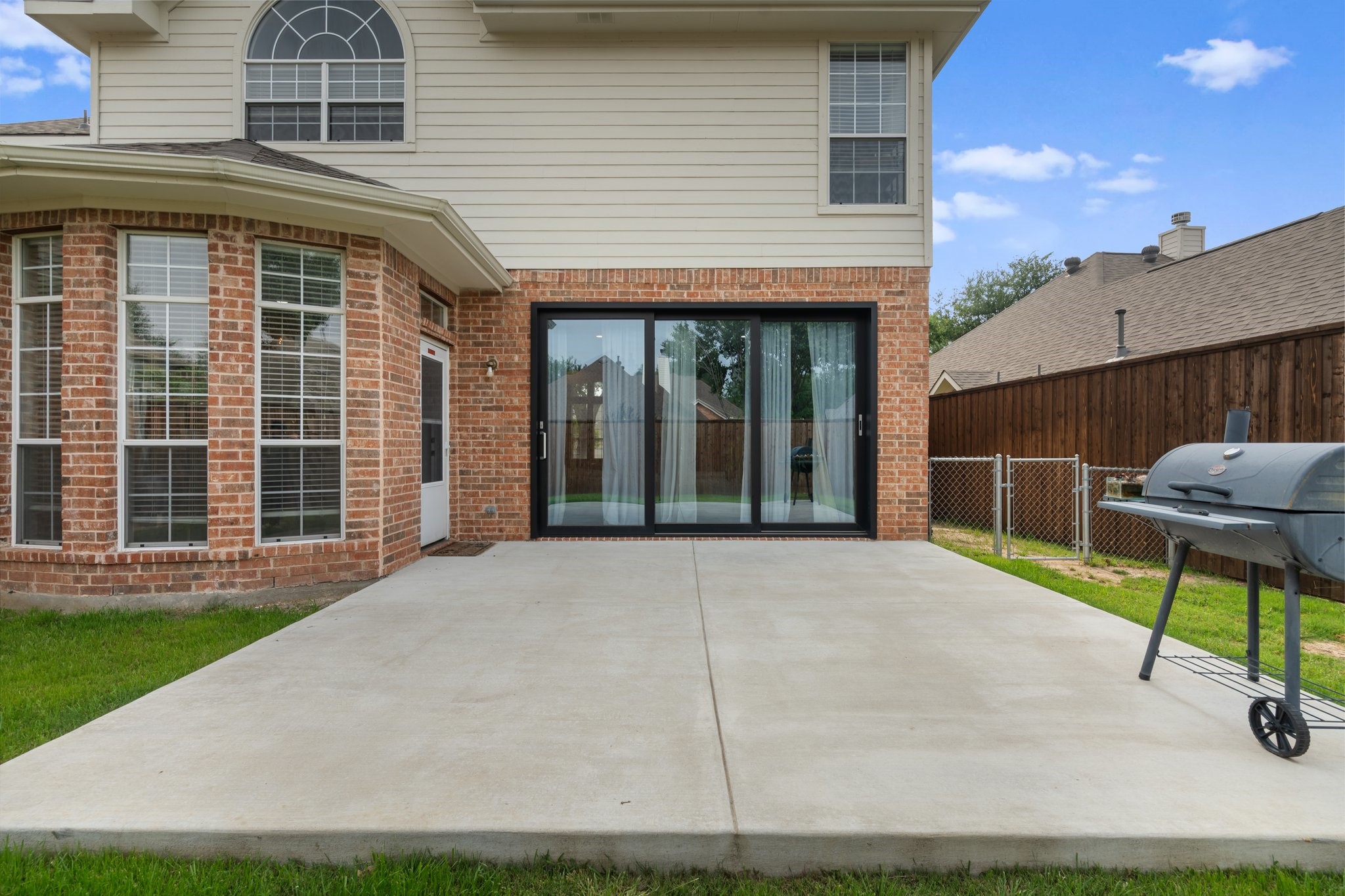 8400 Halliford Court