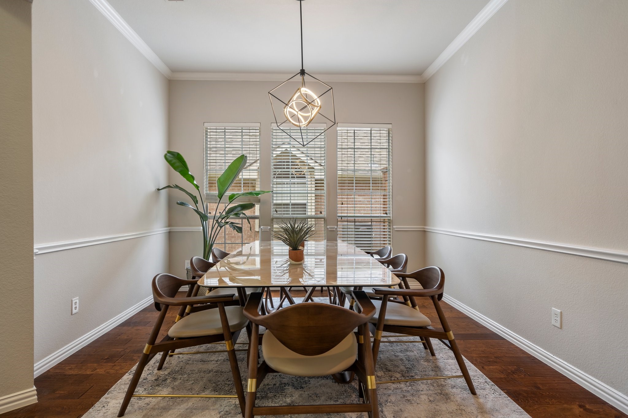 8400 Halliford Court