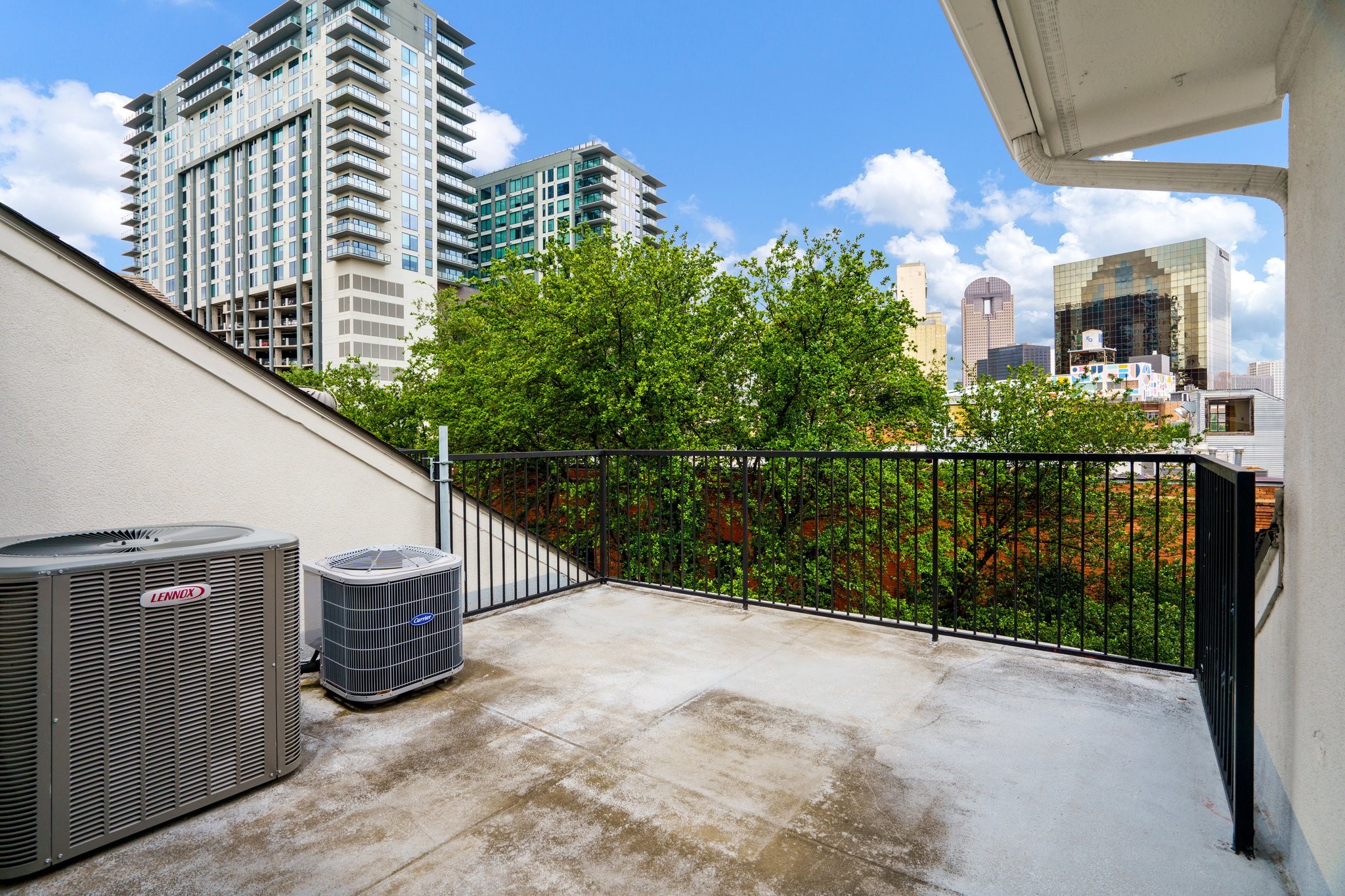 2205 Canton Street 107
