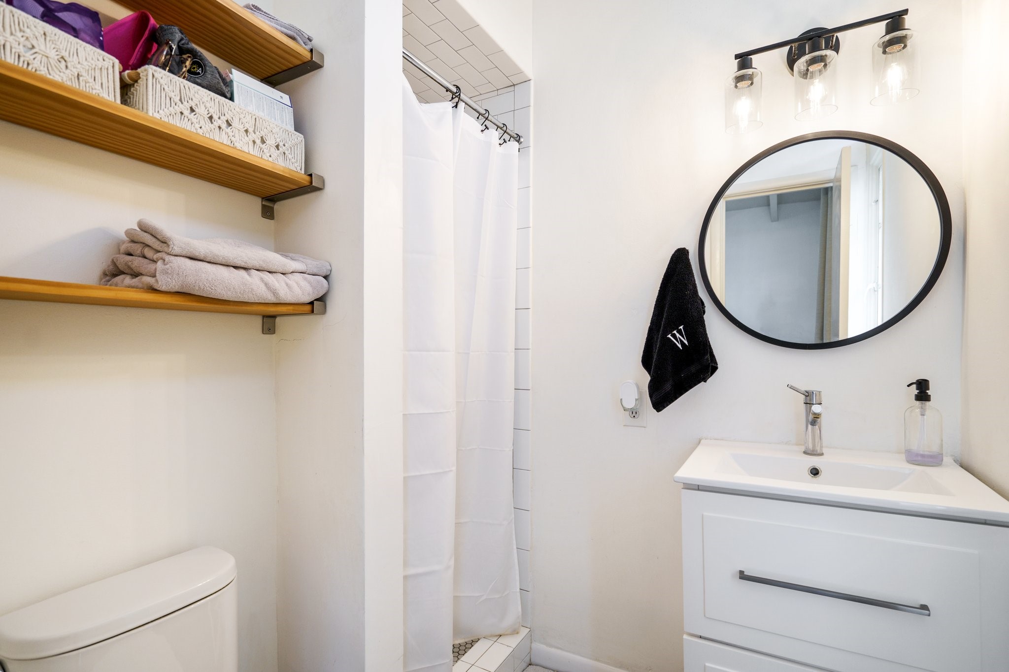 401 S Weatherred Drive