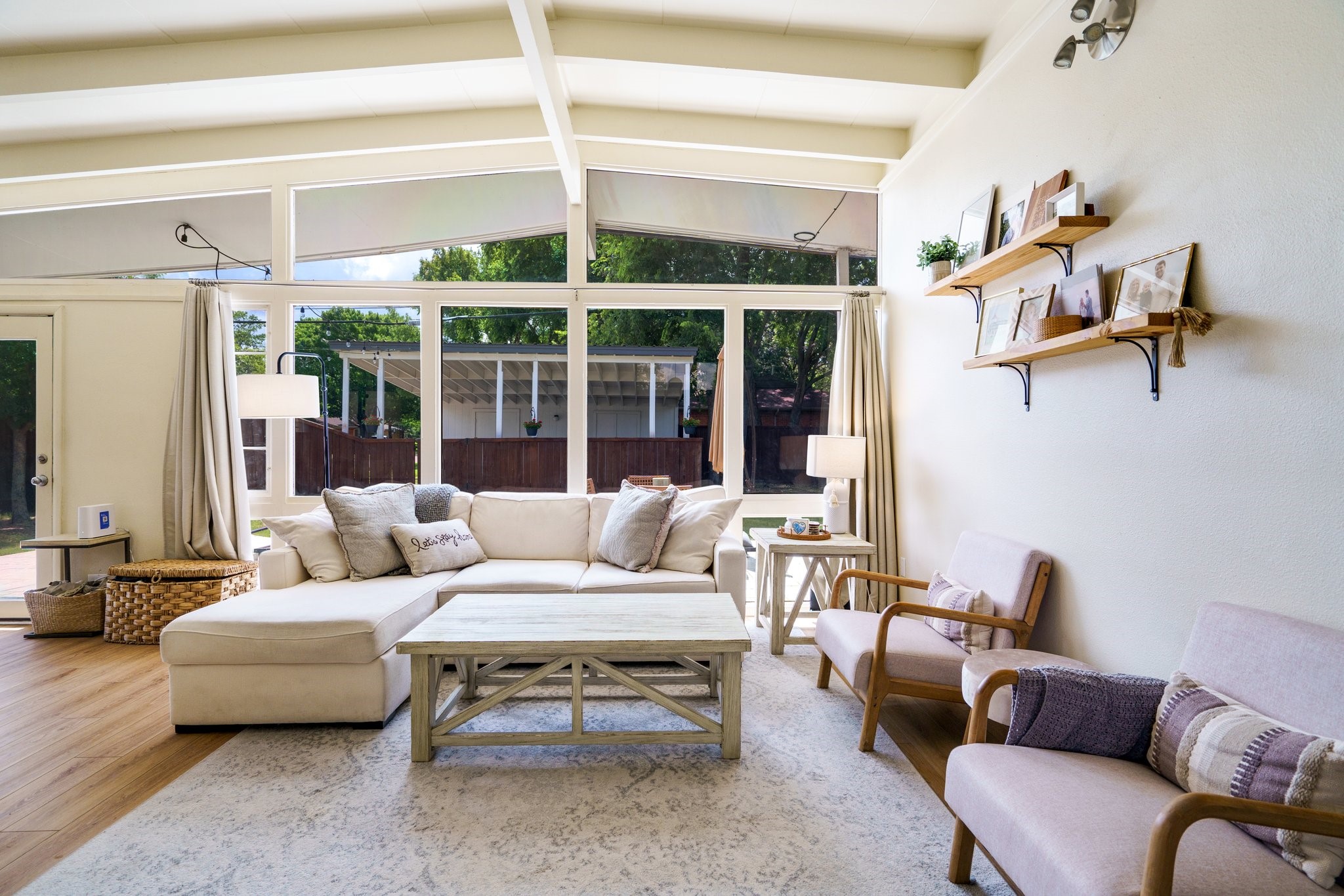 401 S Weatherred Drive